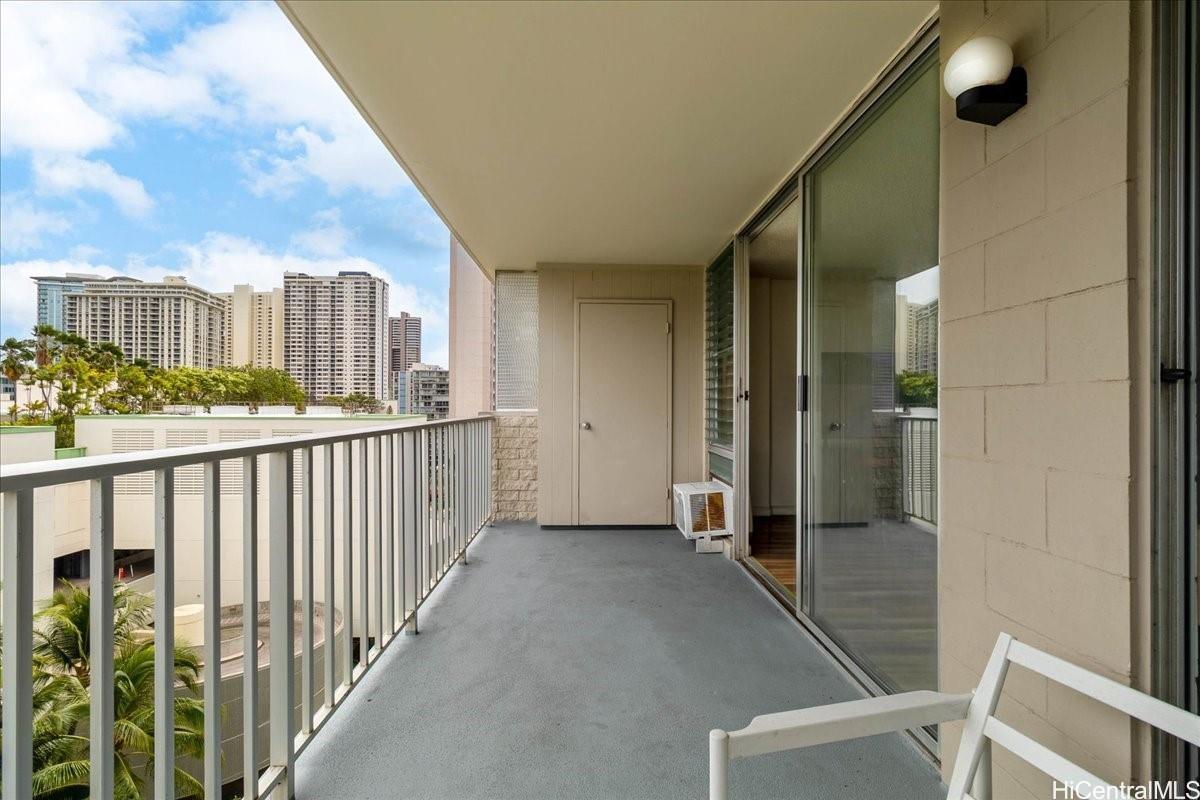 Atkinson Plaza condo # 1101, Honolulu, Hawaii - photo 14 of 25