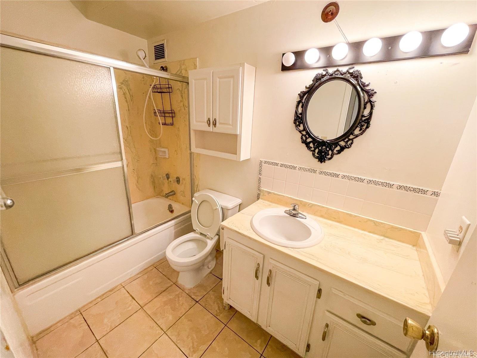 Atkinson Plaza condo # 1410, Honolulu, Hawaii - photo 3 of 8