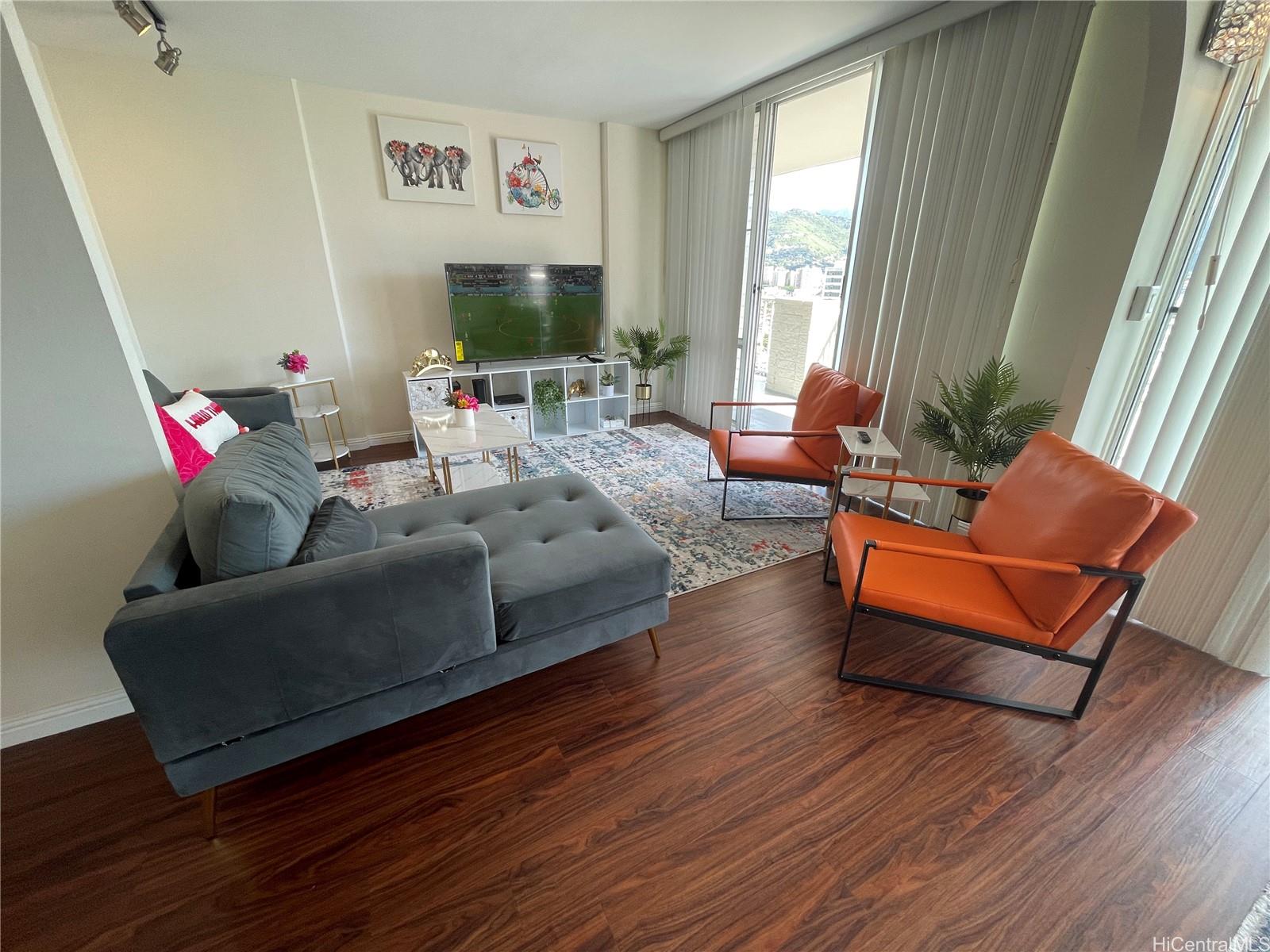 None condo # 1909, Honolulu, Hawaii - photo 4 of 19