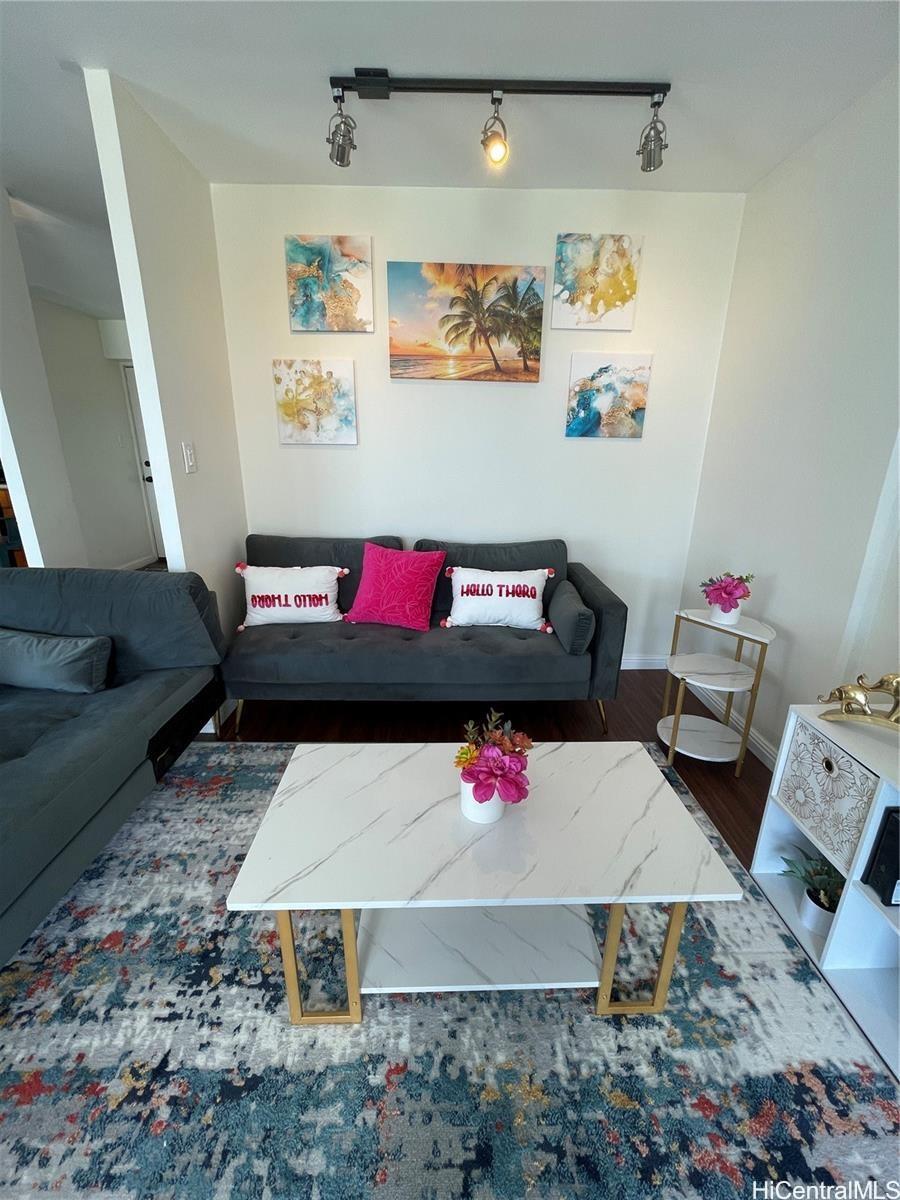 Atkinson Plaza condo # 1909, Honolulu, Hawaii - photo 6 of 18