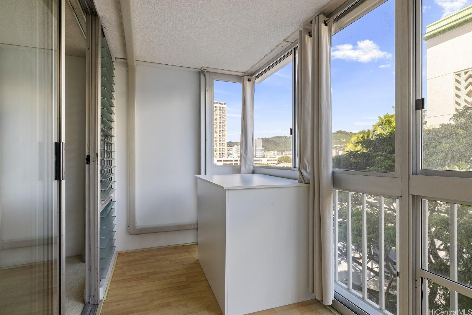 Atkinson Plaza condo # 601, Honolulu, Hawaii - photo 16 of 25
