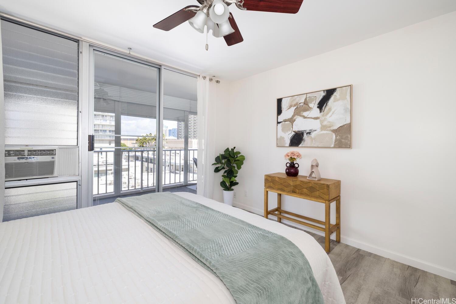 Atkinson Plaza condo # 608, Honolulu, Hawaii - photo 12 of 19