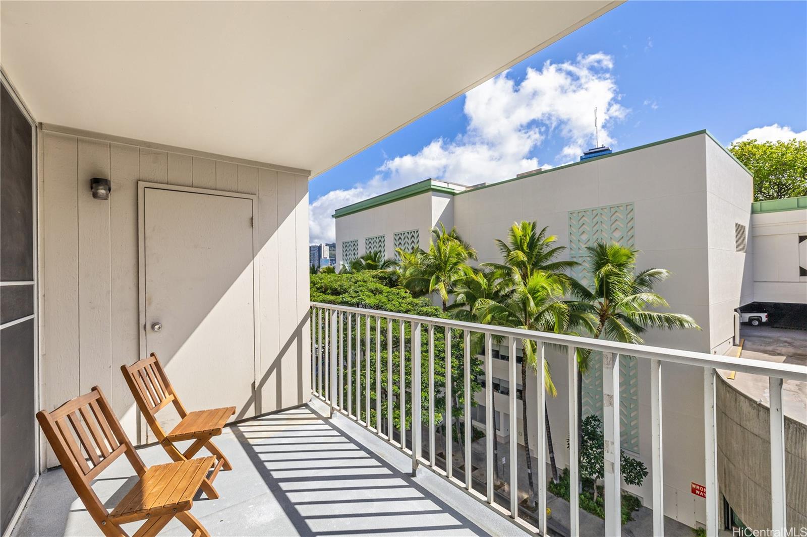 Atkinson Plaza condo # 709, Honolulu, Hawaii - photo 11 of 24