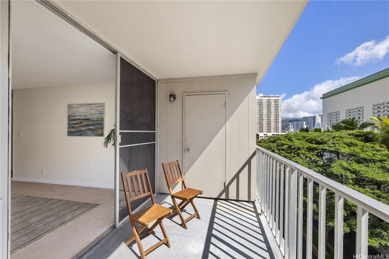 Atkinson Plaza condo # 709, Honolulu, Hawaii - photo 12 of 24