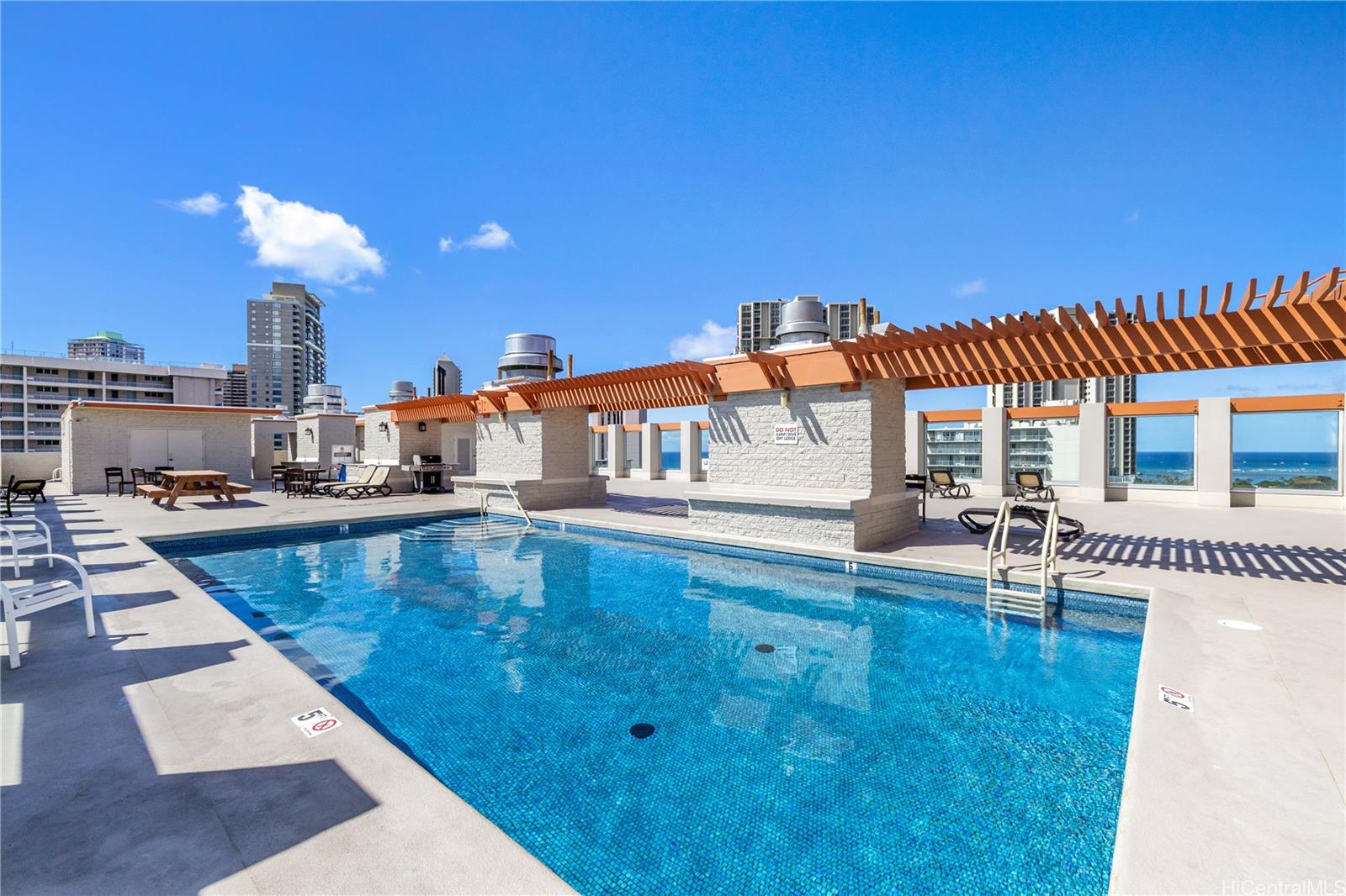 Atkinson Plaza condo # 709, Honolulu, Hawaii - photo 16 of 24