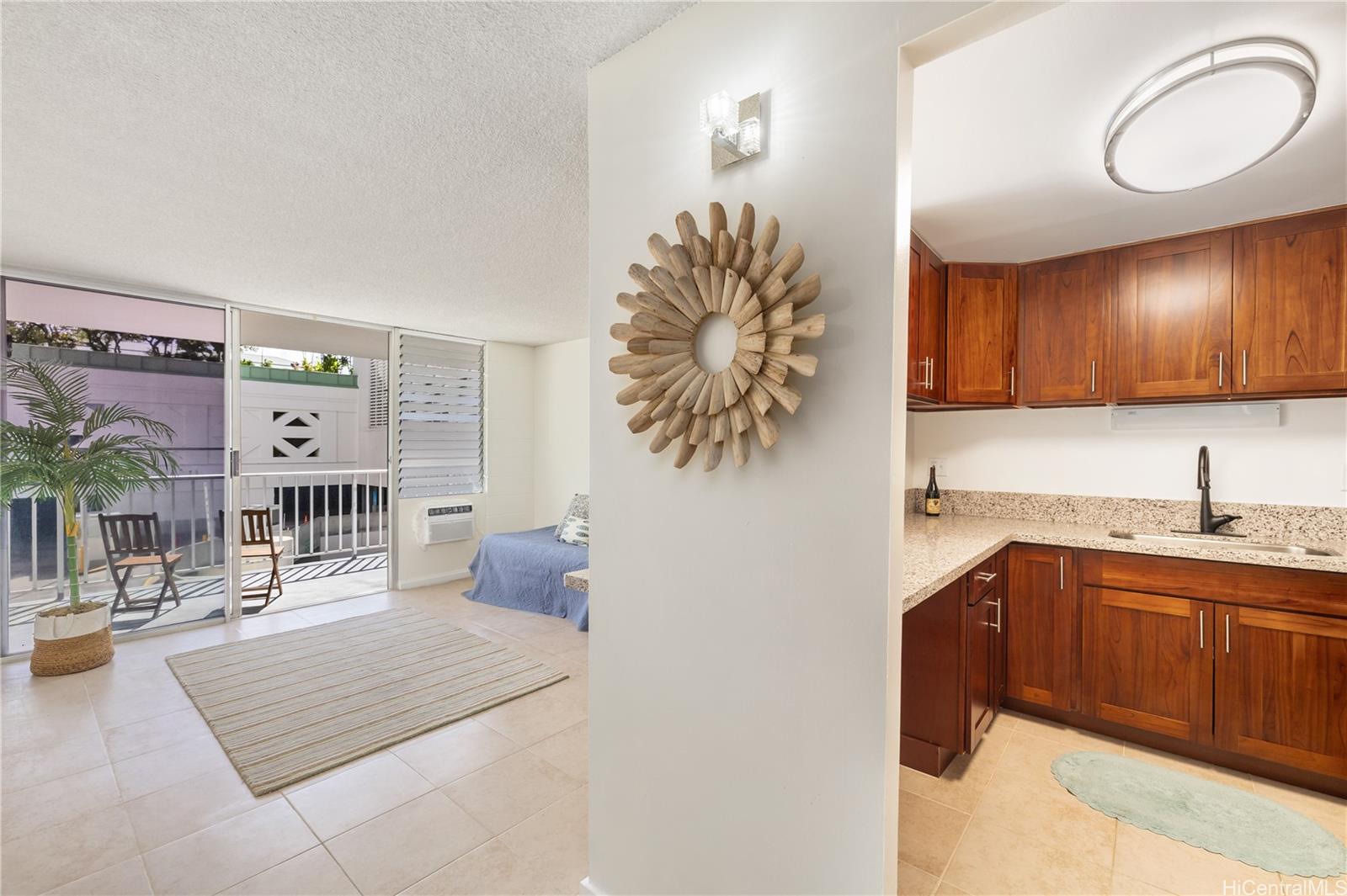 Atkinson Plaza condo # 709, Honolulu, Hawaii - photo 6 of 24