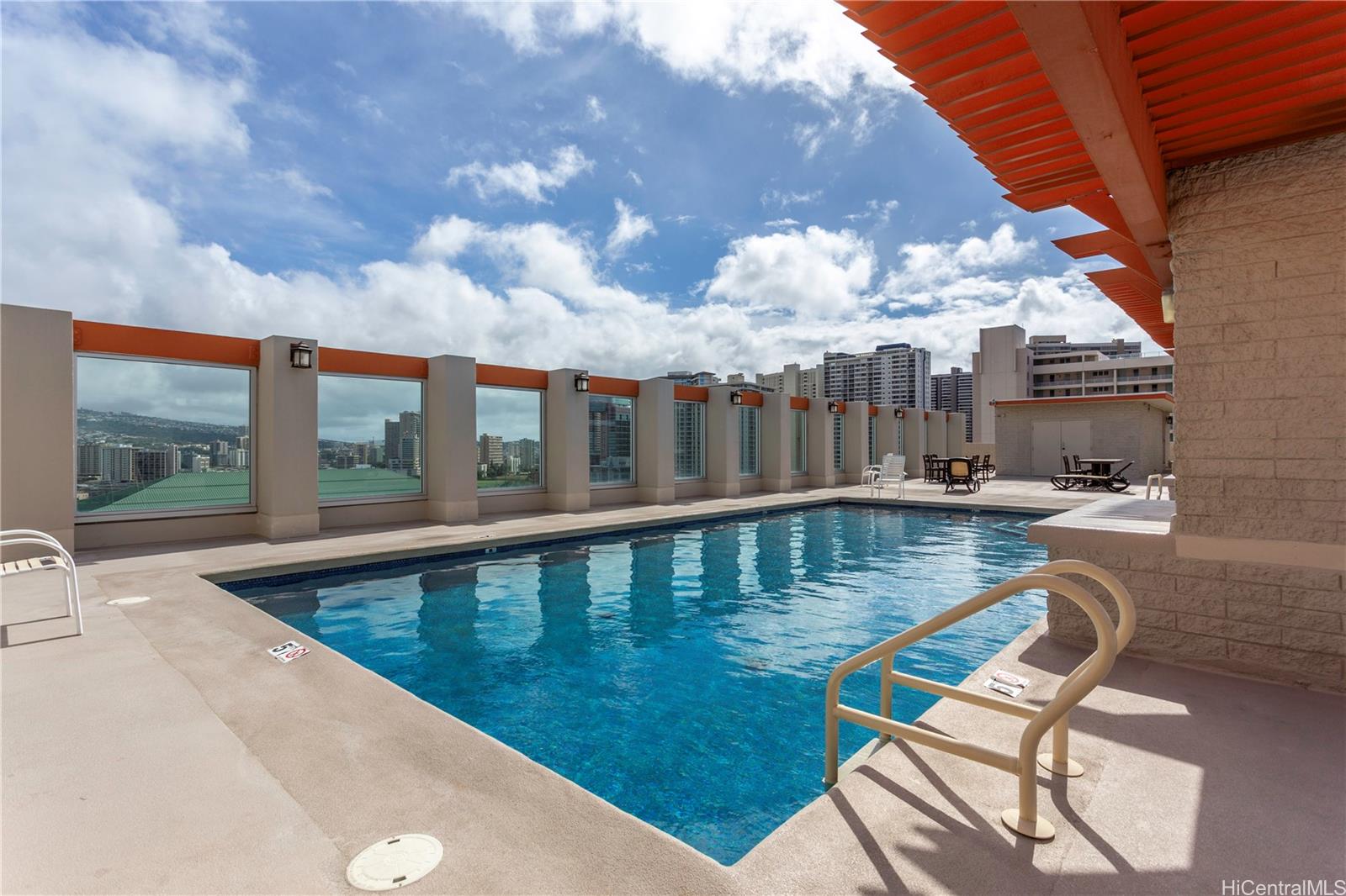 Atkinson Plaza condo # 807, Honolulu, Hawaii - photo 16 of 23