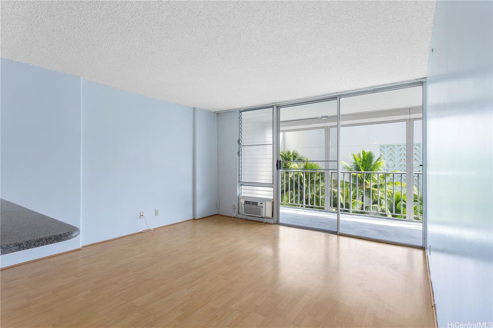 Atkinson Plaza condo # 807, Honolulu, Hawaii - photo 3 of 23