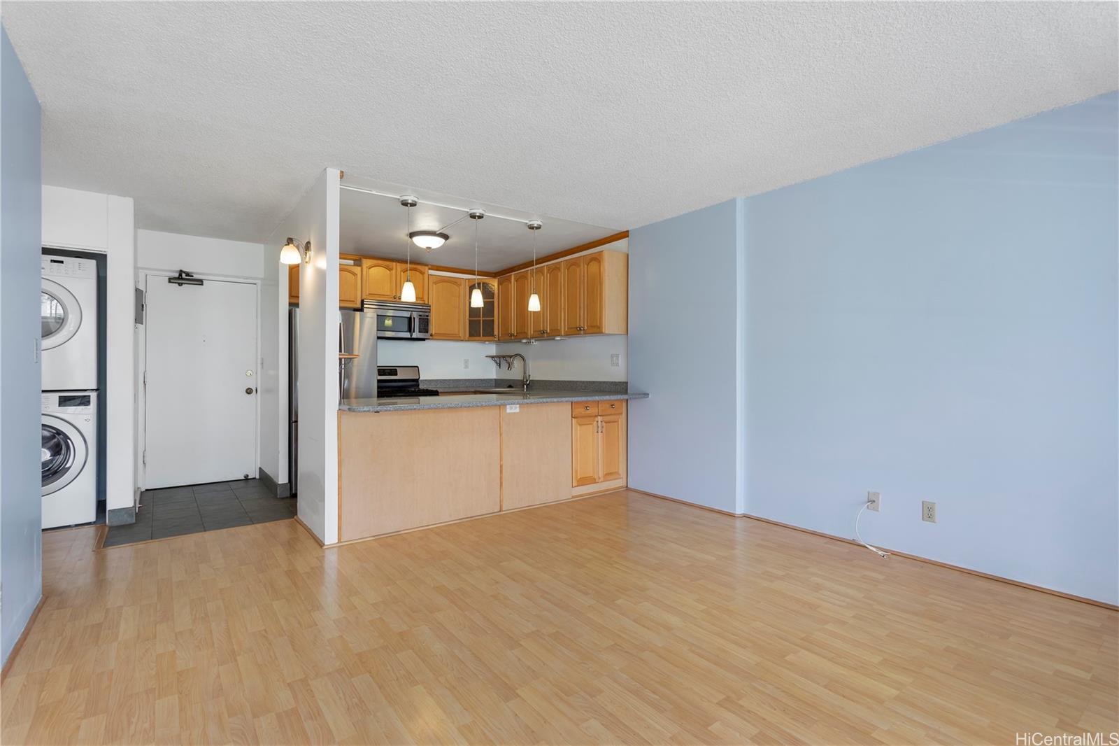 Atkinson Plaza condo # 807, Honolulu, Hawaii - photo 4 of 23