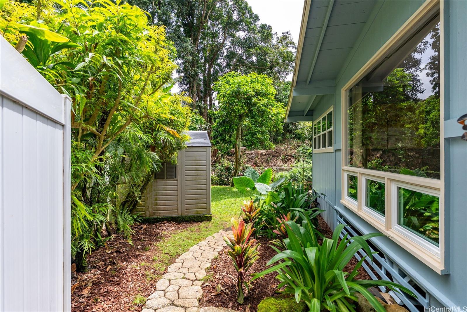 47-501  Nenehiwa Pl Ahuimanu Area, Kaneohe home - photo 21 of 25