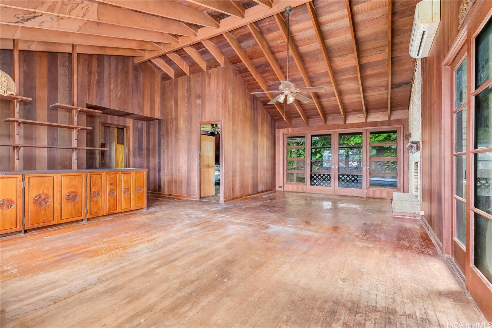 4752  Matsonia Drive Maunalani Heights, Diamond Head home - photo 3 of 13