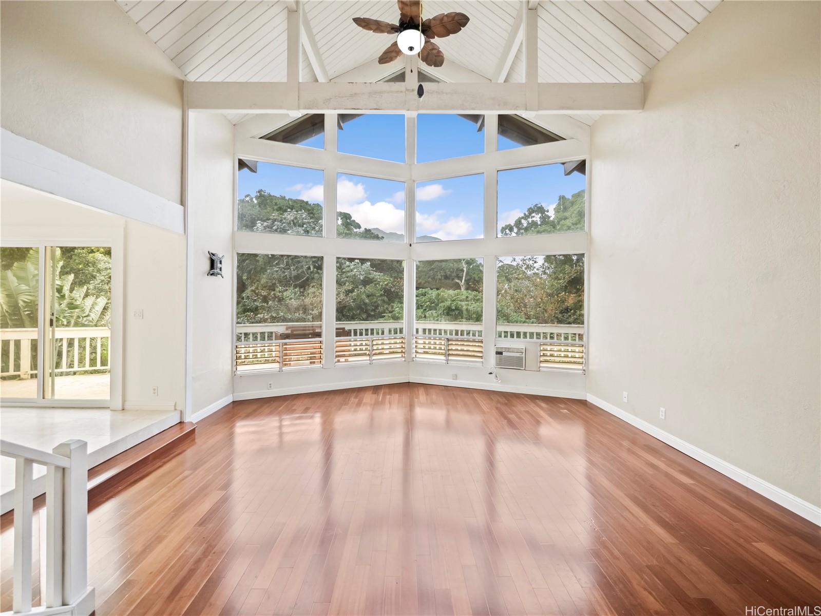 47-523  Waipaipai Street Ahuimanu Area, Kaneohe home - photo 3 of 25