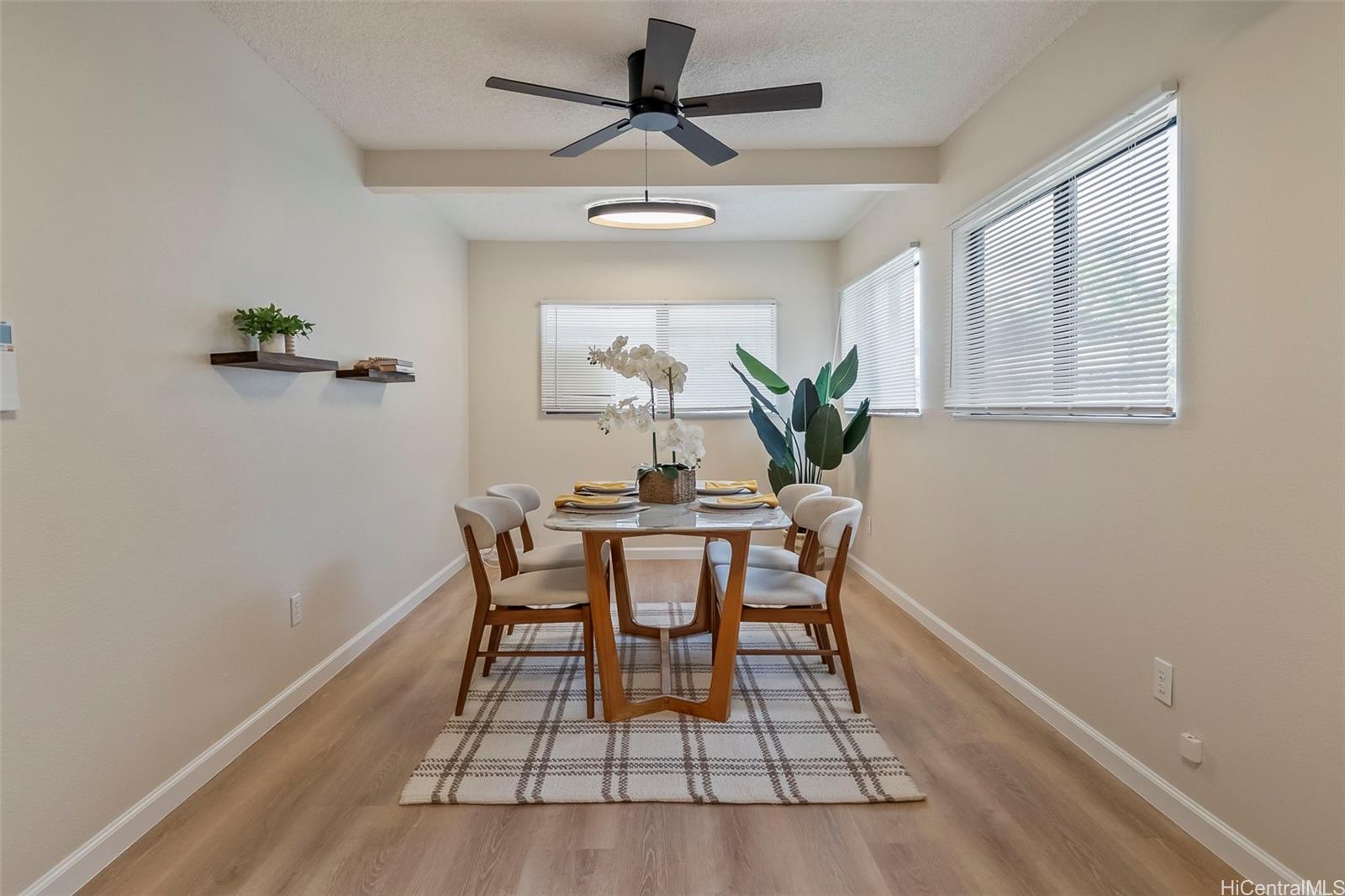 47-535  Alawiki Street Woodridge, Kaneohe home - photo 5 of 22