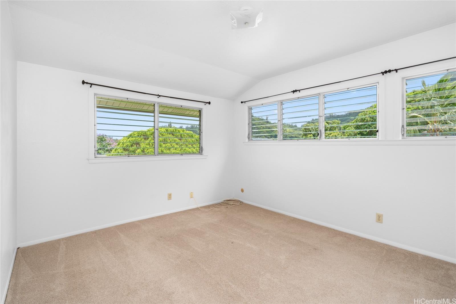 47-541  Hui Iwa Street Club View Estate, Kaneohe home - photo 15 of 25