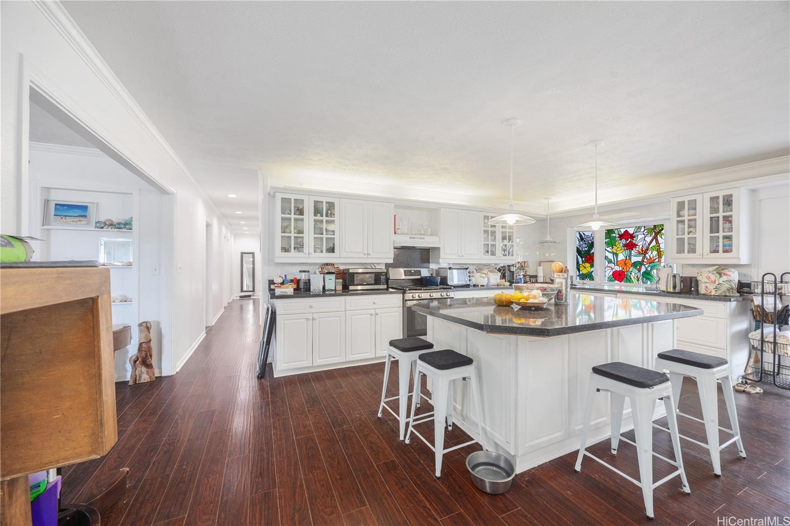 47-544  Hakuhale Street Ahuimanu Area, Kaneohe home - photo 12 of 25