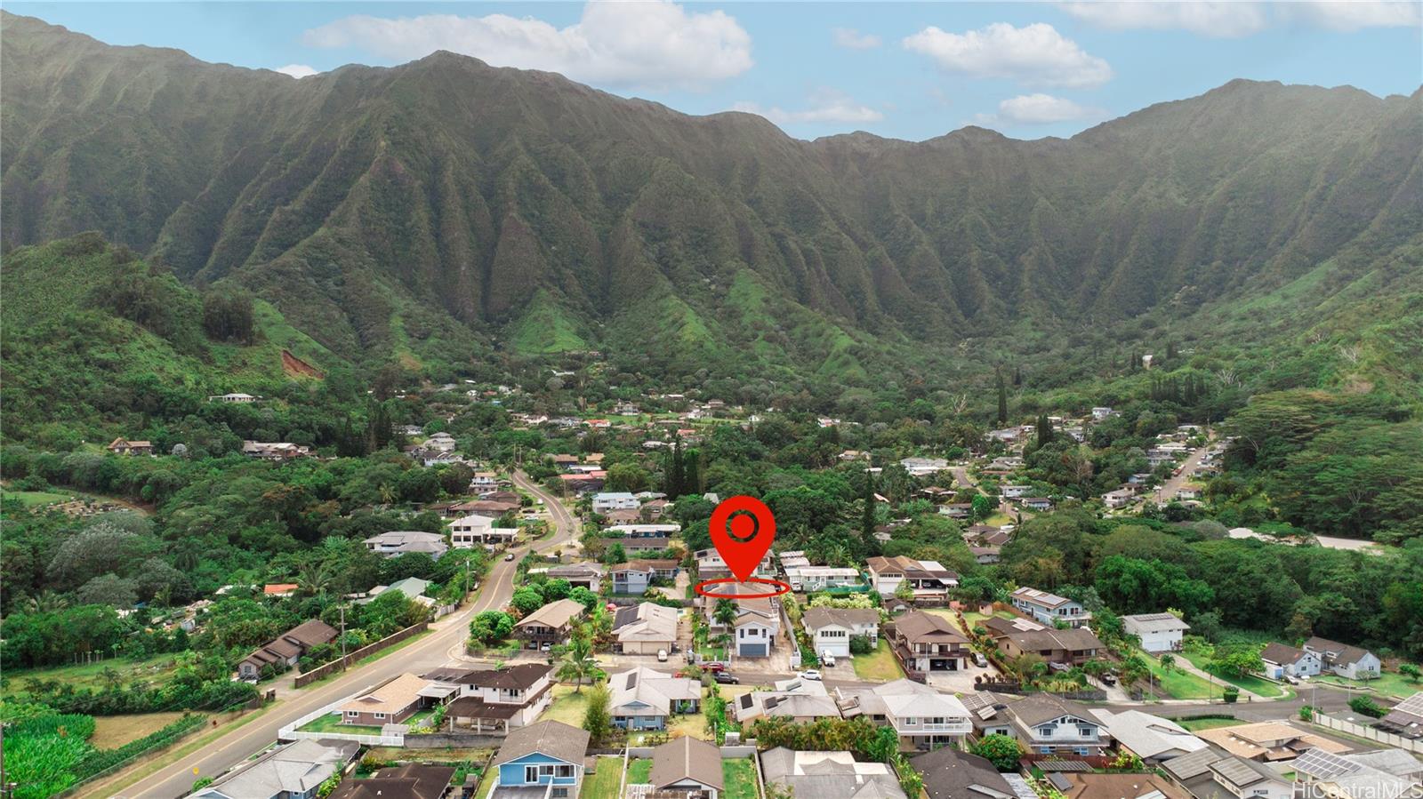 47-544  Hakuhale Street Ahuimanu Area, Kaneohe home - photo 3 of 25