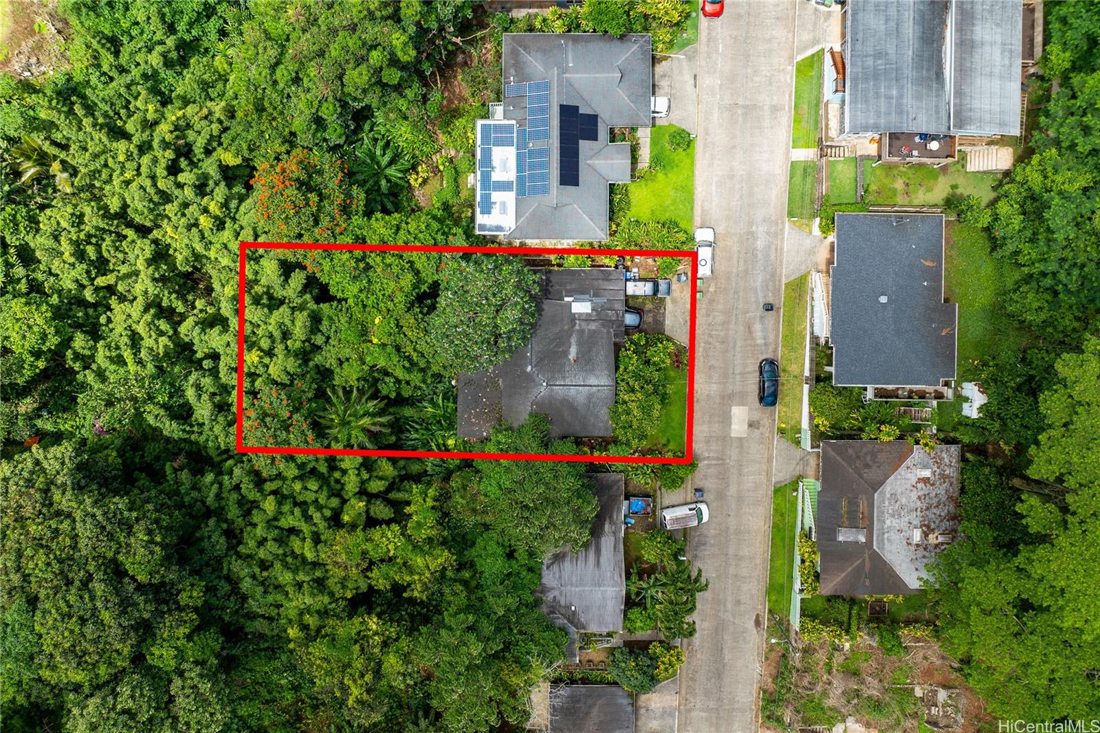 47-545  Nenehiwa Place Ahuimanu Area, Kaneohe home - photo 2 of 8