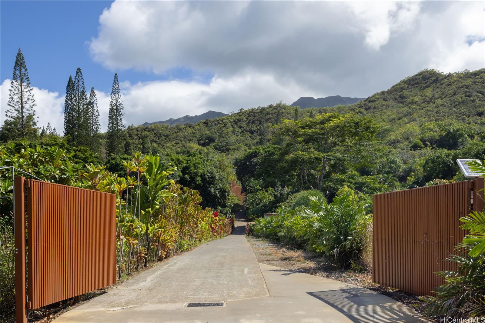 47-546-E  Mapele Place Waihee, Kaneohe home - photo 23 of 25