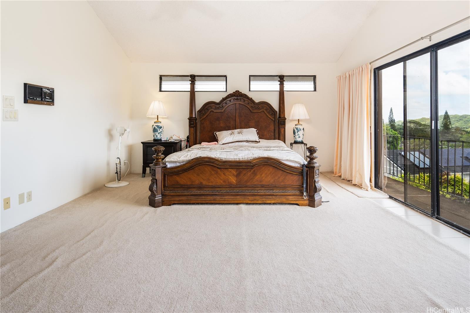 47-579  Nukupuu St Ahuimanu Hills, Kaneohe home - photo 11 of 25