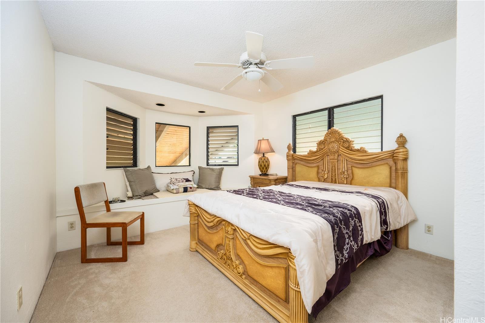 47-579  Nukupuu St Ahuimanu Hills, Kaneohe home - photo 16 of 25