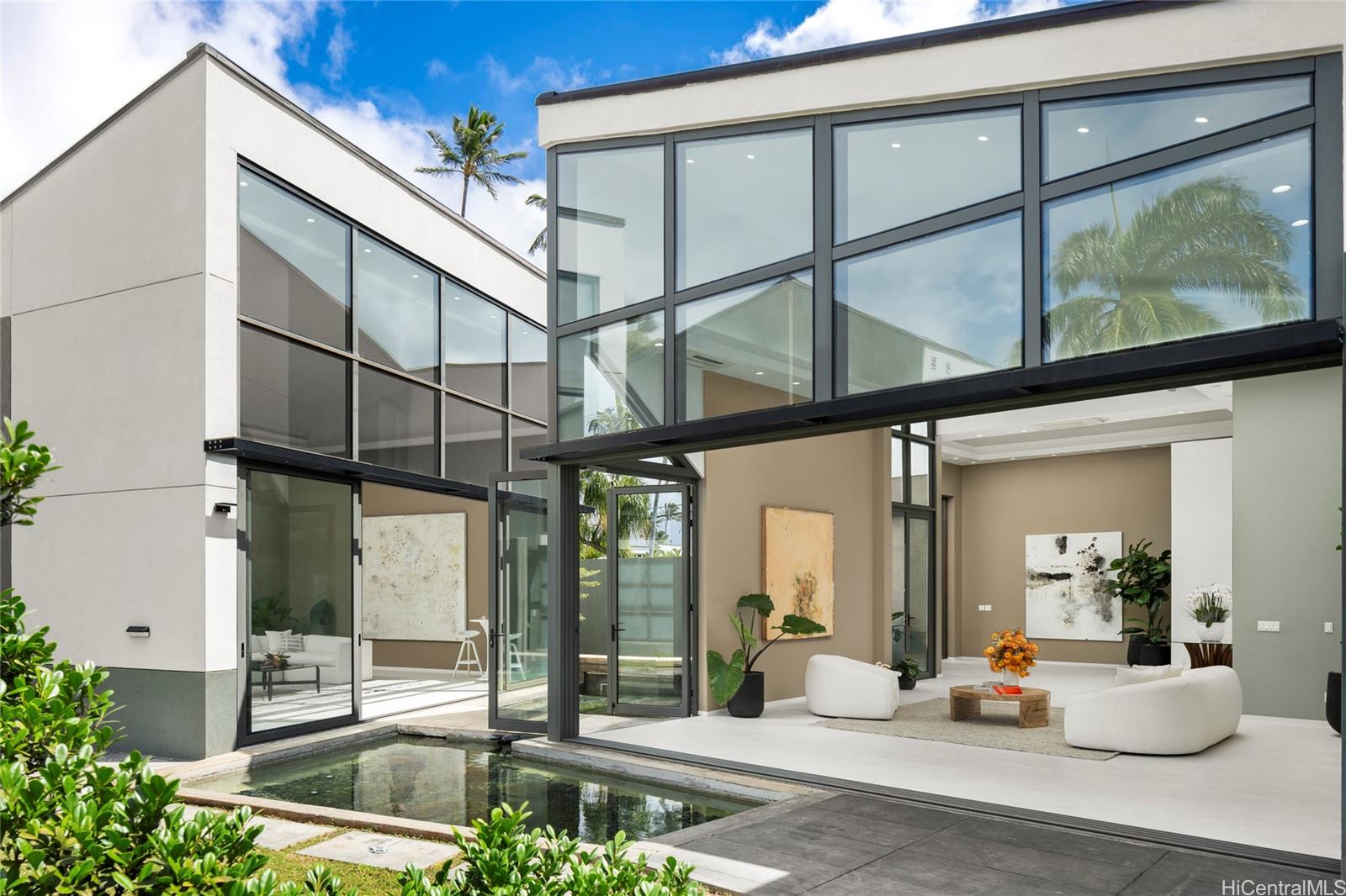 4758  Kahala Ave Kahala Area, Diamond Head home - photo 3 of 25