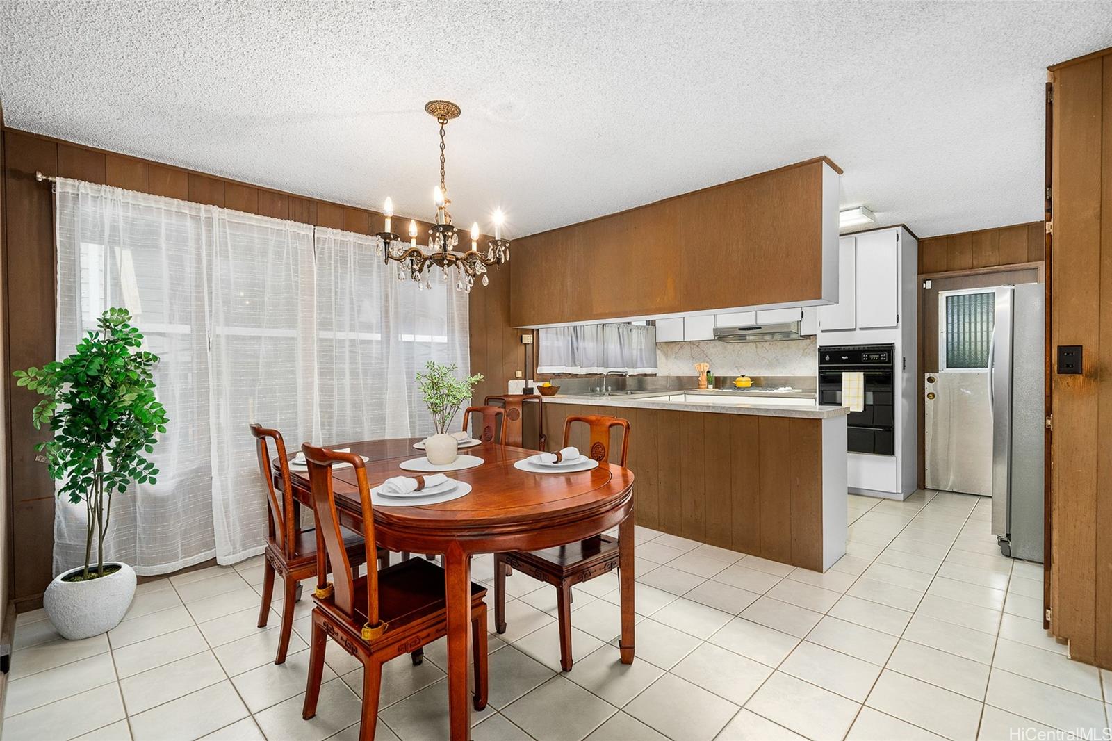 4758  Likini Street Salt Lake, Honolulu home - photo 7 of 25