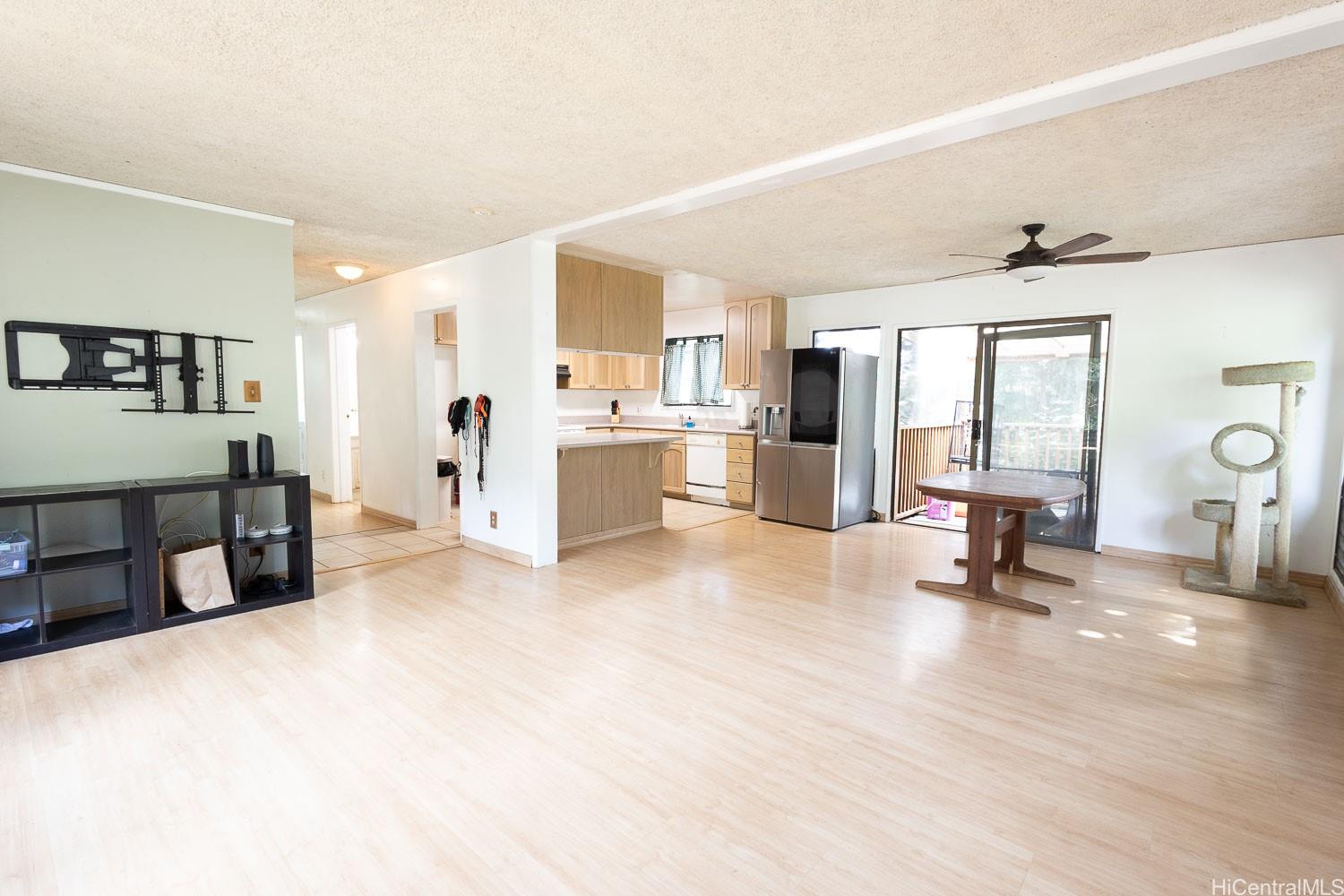 47-646  Melekula Road Ahuimanu Area, Kaneohe home - photo 2 of 24