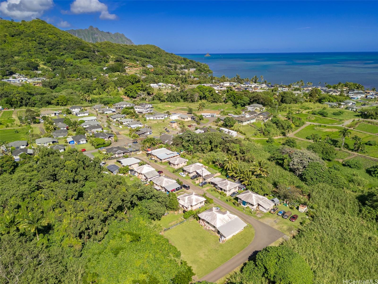 47-649  Lamaula Road Kaalaea, Kaneohe home - photo 5 of 17