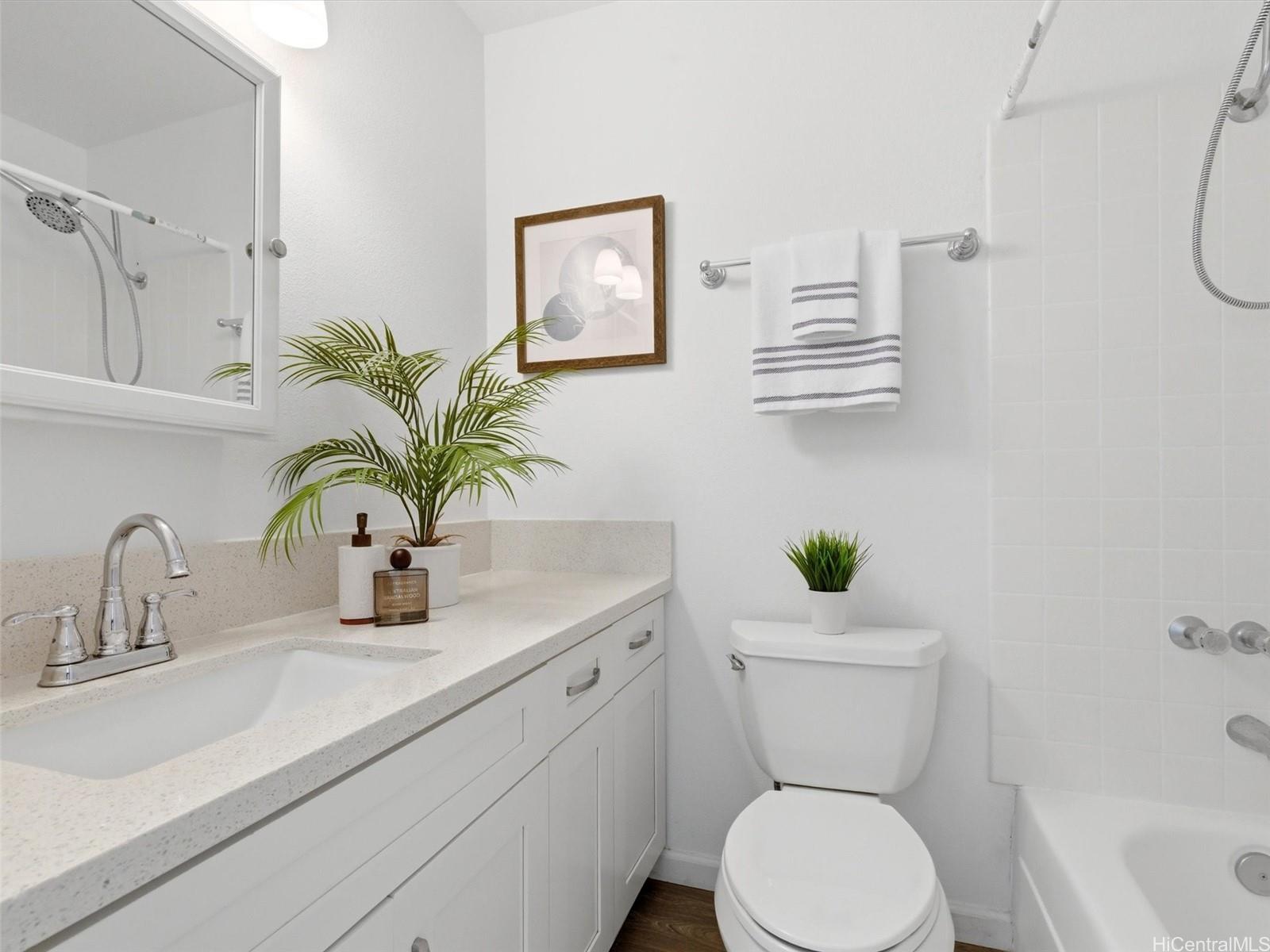 Club View Gardens 3 condo # 7404, Kaneohe, Hawaii - photo 8 of 25