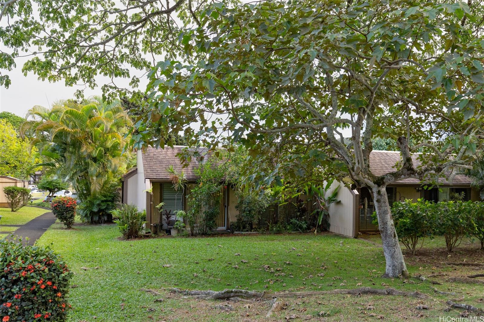 Club View Gardens 3 condo # 7106, Kaneohe, Hawaii - photo 14 of 20
