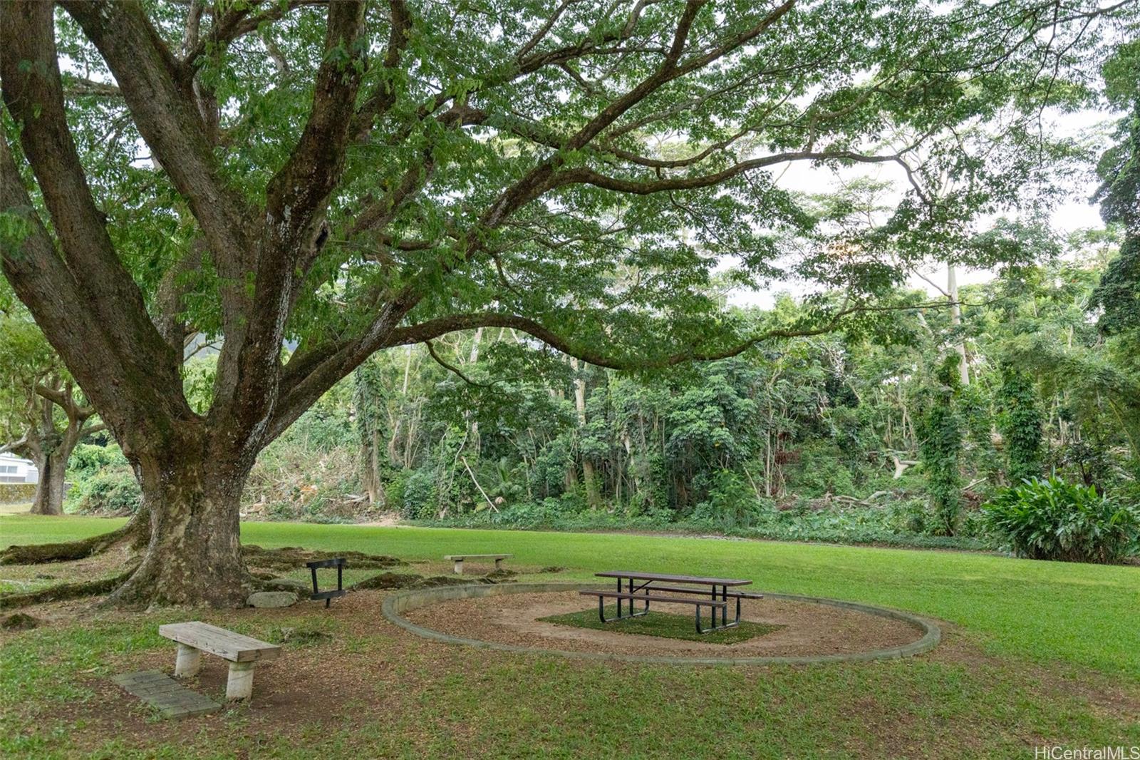 Club View Gardens 3 condo # 7106, Kaneohe, Hawaii - photo 18 of 20