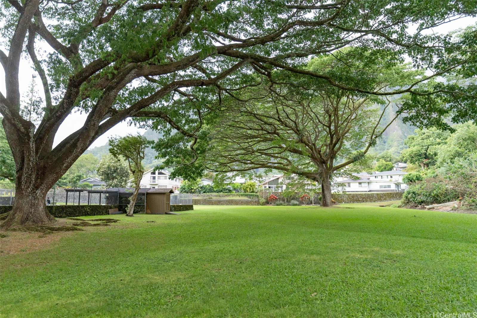 Club View Gardens 3 condo # 7106, Kaneohe, Hawaii - photo 19 of 20