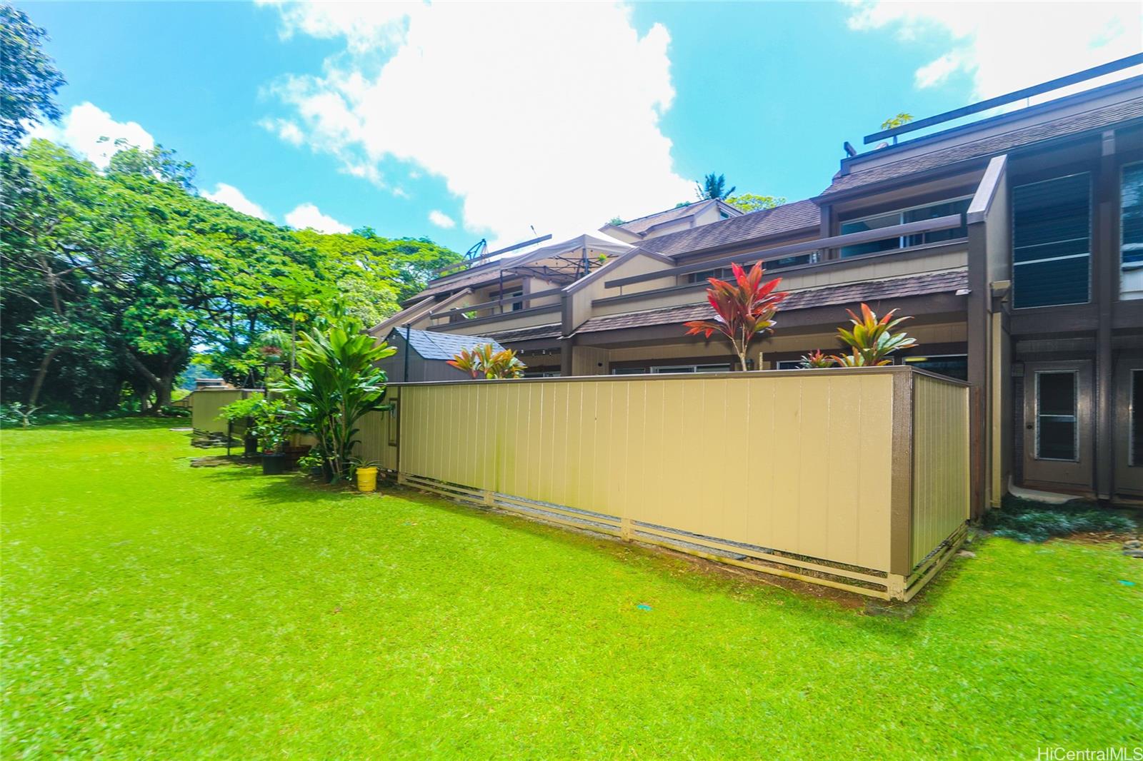 Club View Gardens 3 condo # 6707, Kaneohe, Hawaii - photo 22 of 23