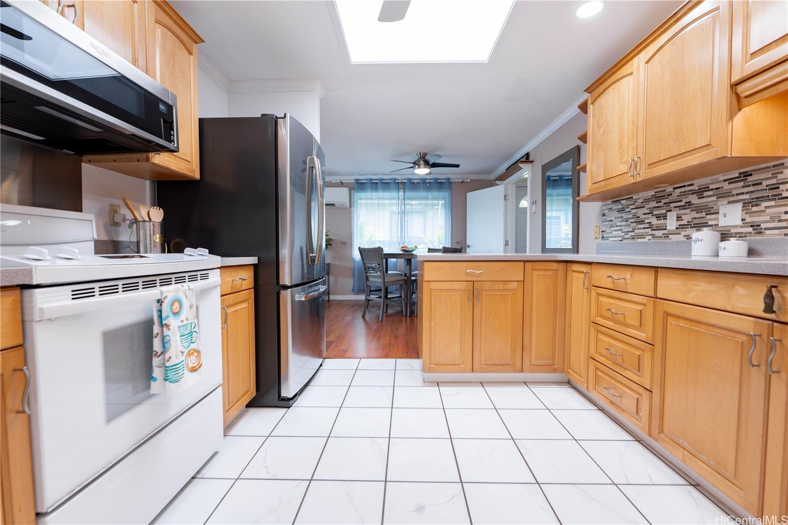 47-698  Wailehua Place Kaalaea, Kaneohe home - photo 4 of 25