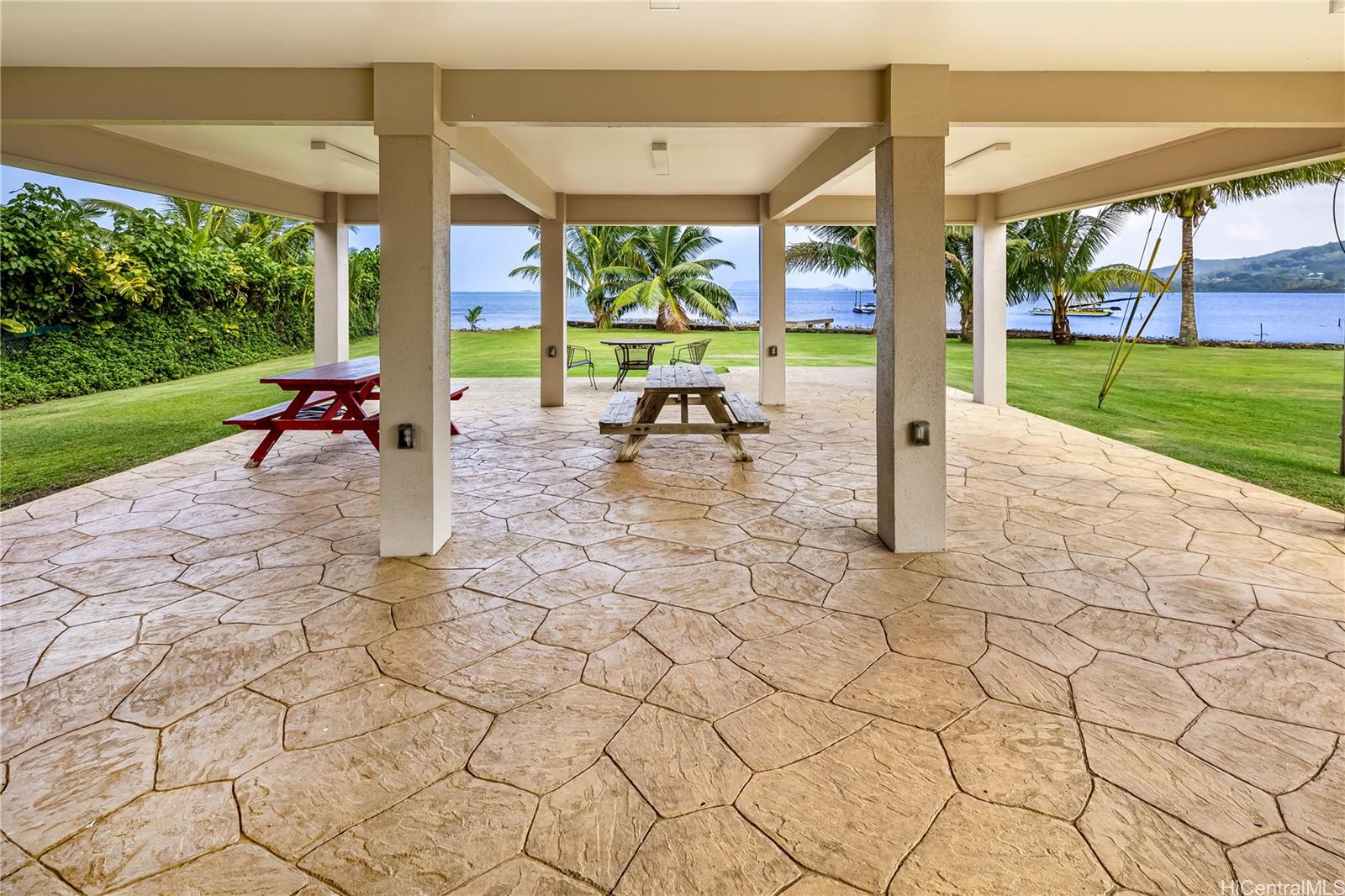 47-711  Kamehameha Hwy Kaalaea, Kaneohe home - photo 12 of 25