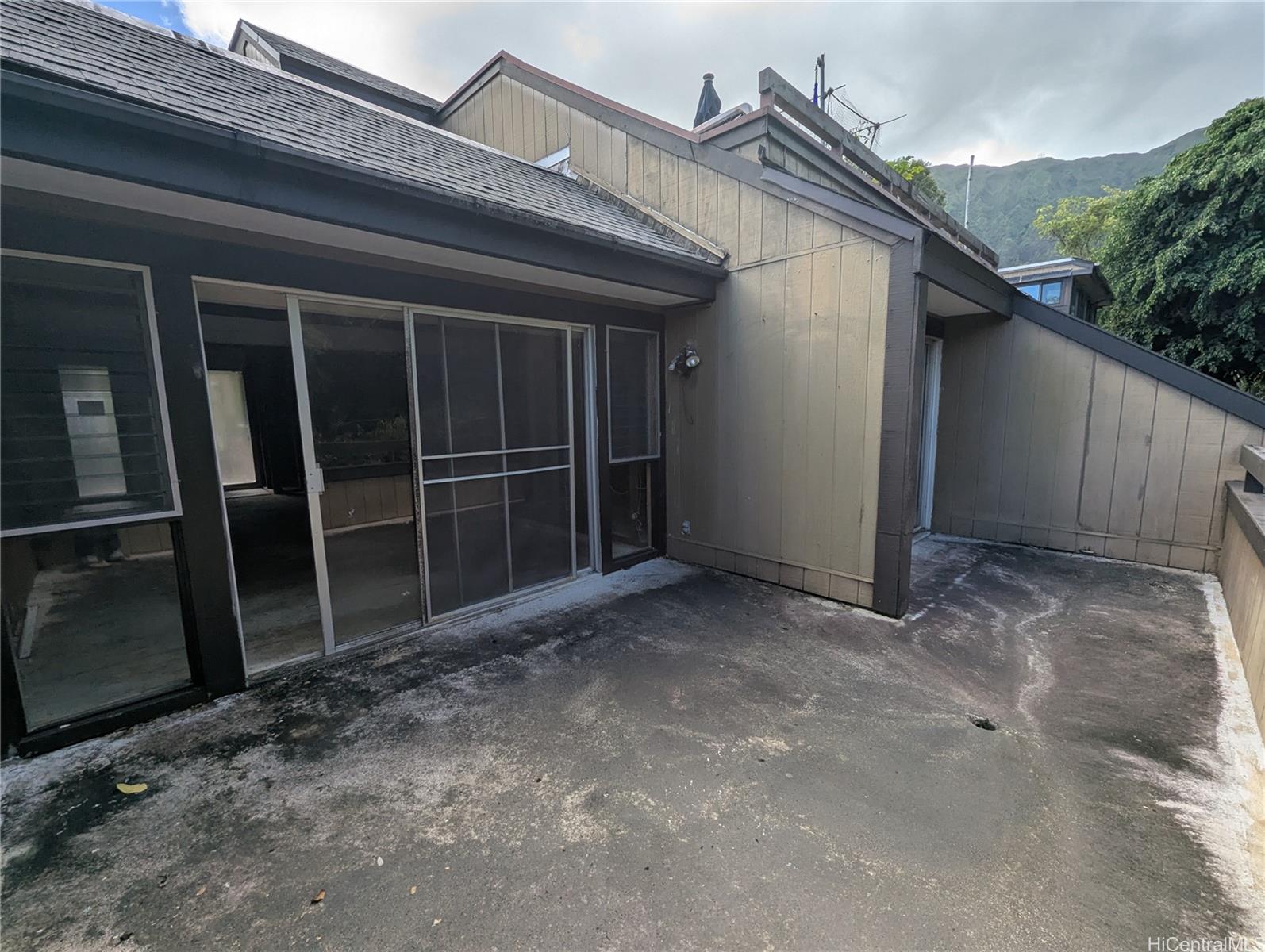 Club View Gardens II townhouse # 181807, Kaneohe, Hawaii - photo 6 of 18