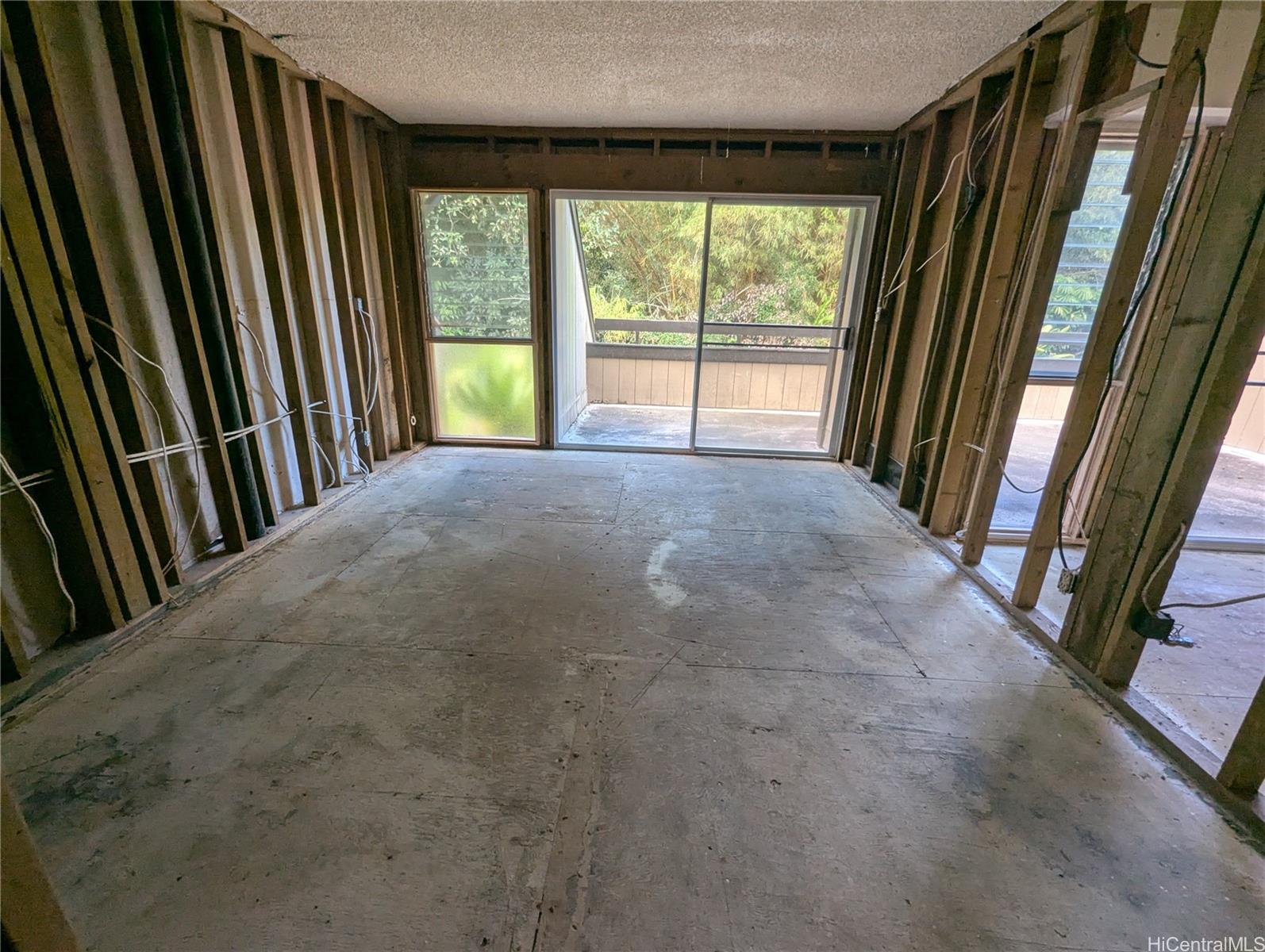 Club View Gardens II townhouse # 181807, Kaneohe, Hawaii - photo 9 of 18