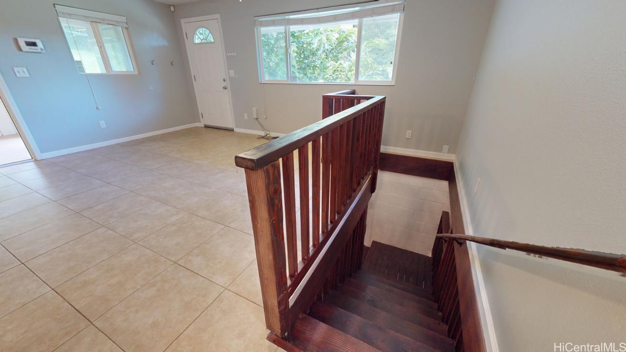 47-716  Ahuimanu Road Temple Valley, Kaneohe home - photo 16 of 24