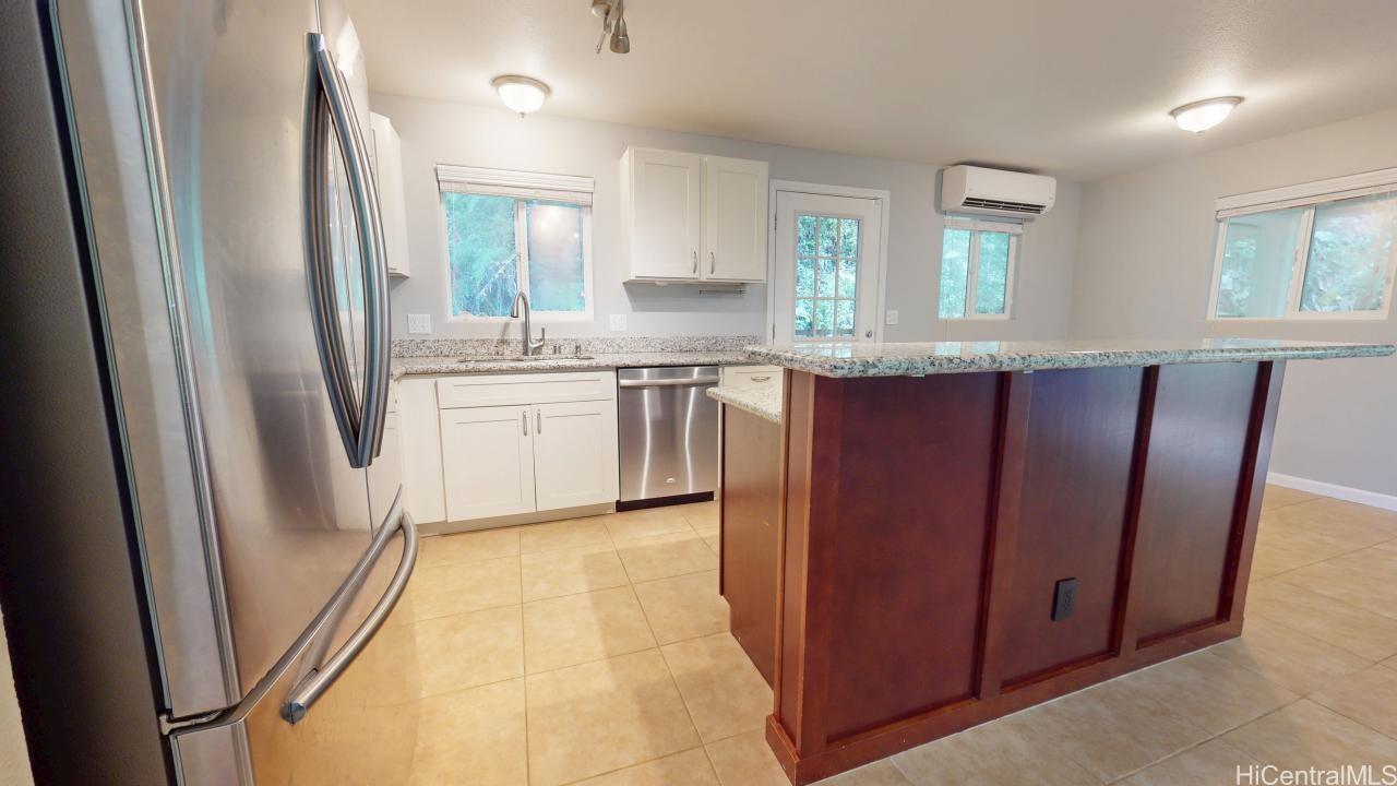 47-716  Ahuimanu Road Temple Valley, Kaneohe home - photo 8 of 24