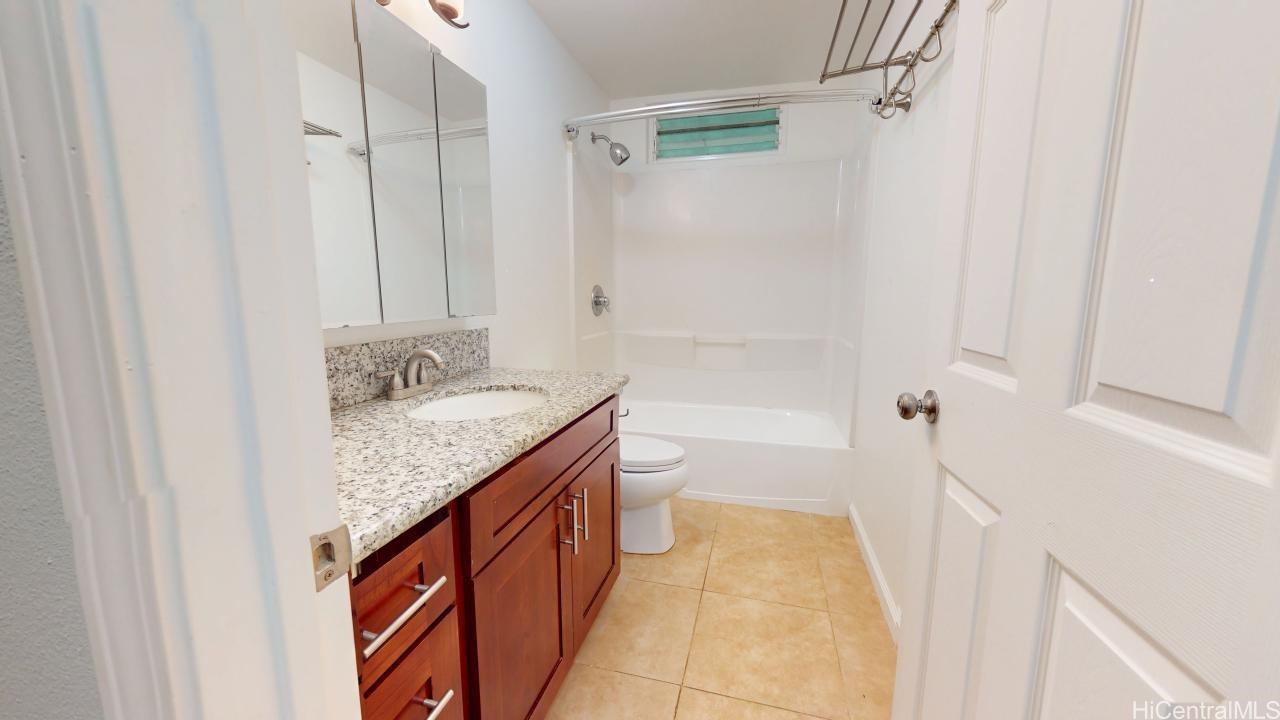 47-716  Ahuimanu Road Temple Valley, Kaneohe home - photo 10 of 24