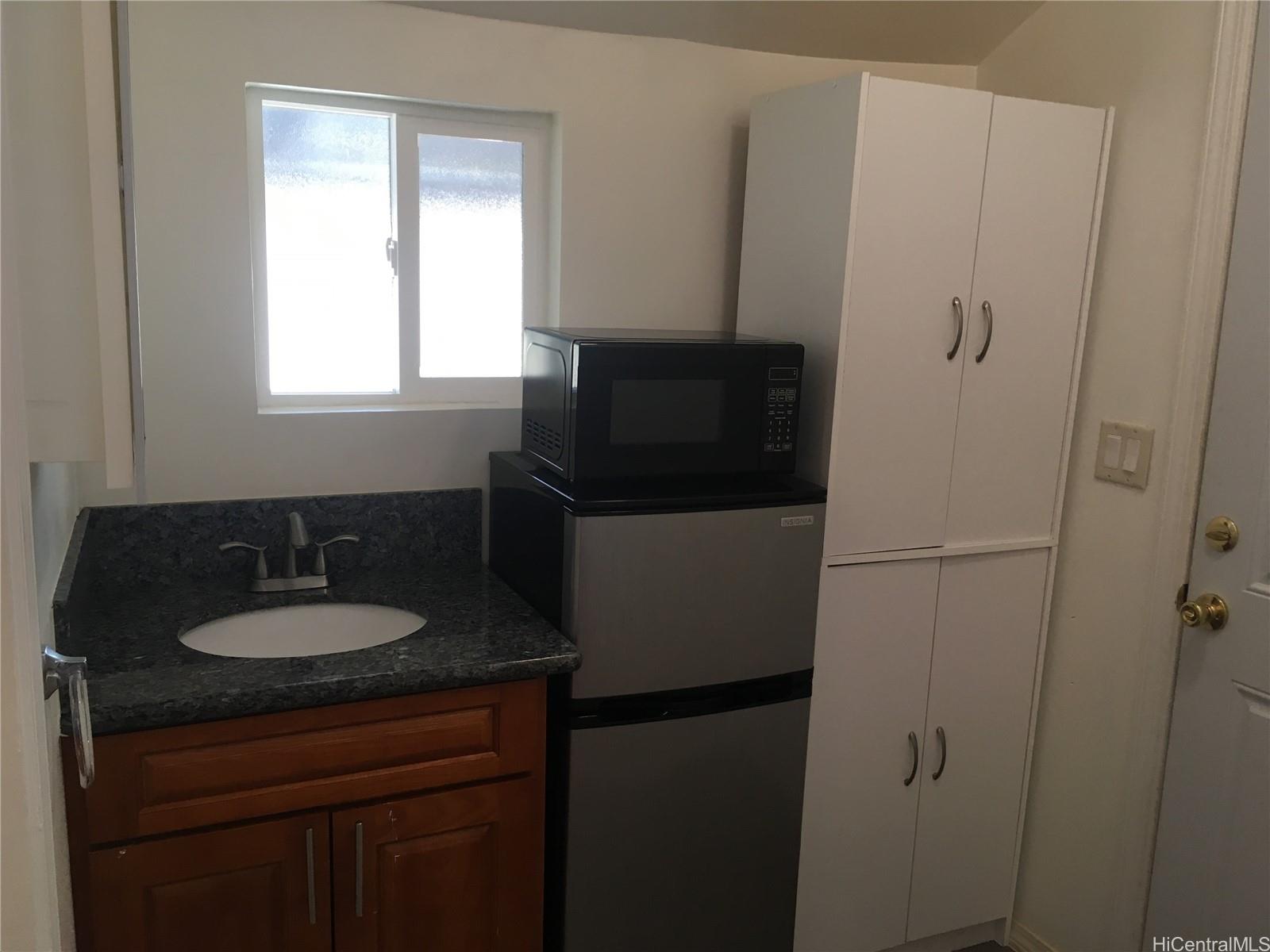 47-719 Kamehameha Hwy Kaneohe - Rental - photo 2 of 6