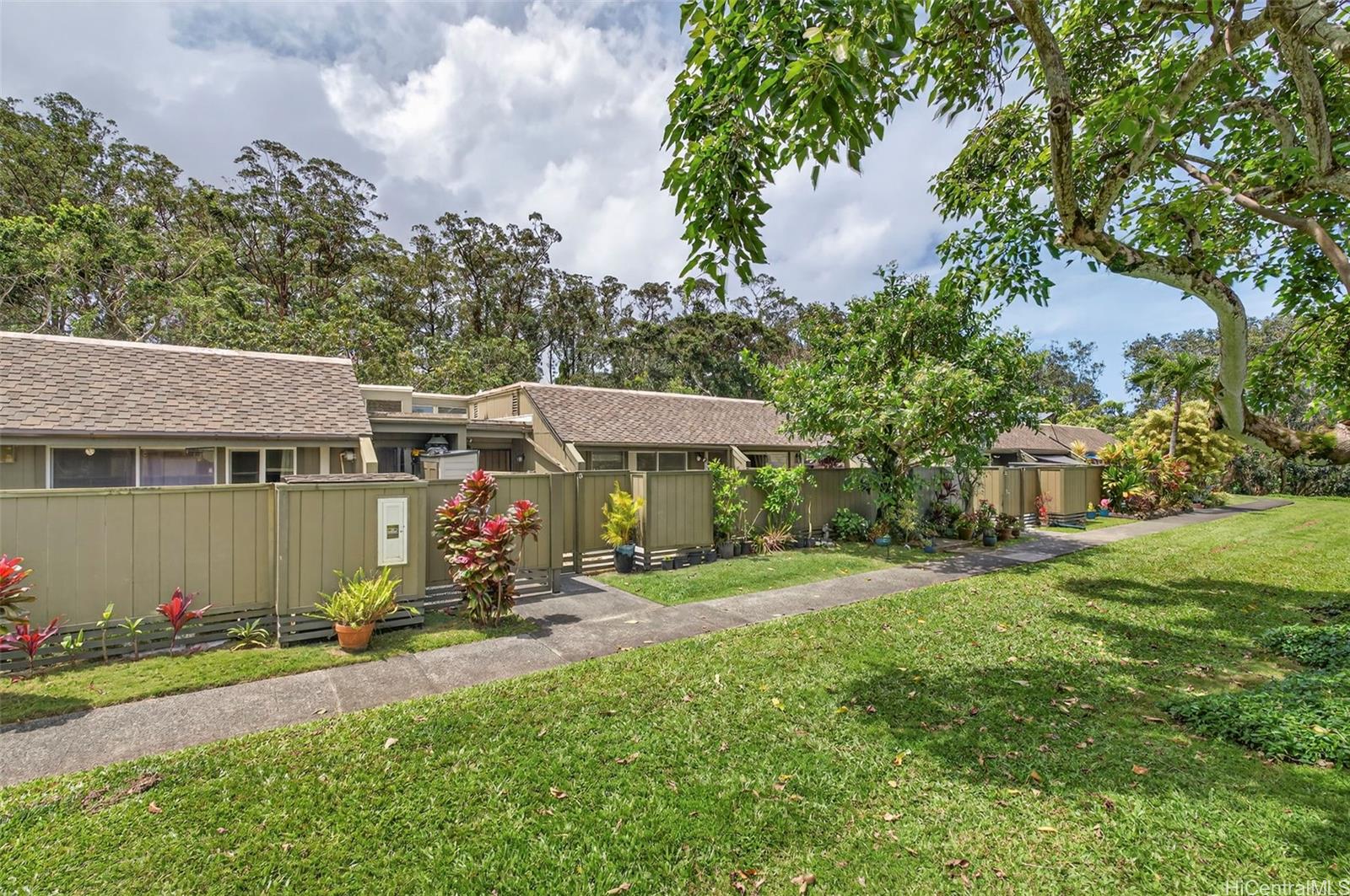 47-720 Hui Kelu Street townhouse # 141403, Kaneohe, Hawaii - photo 22 of 25