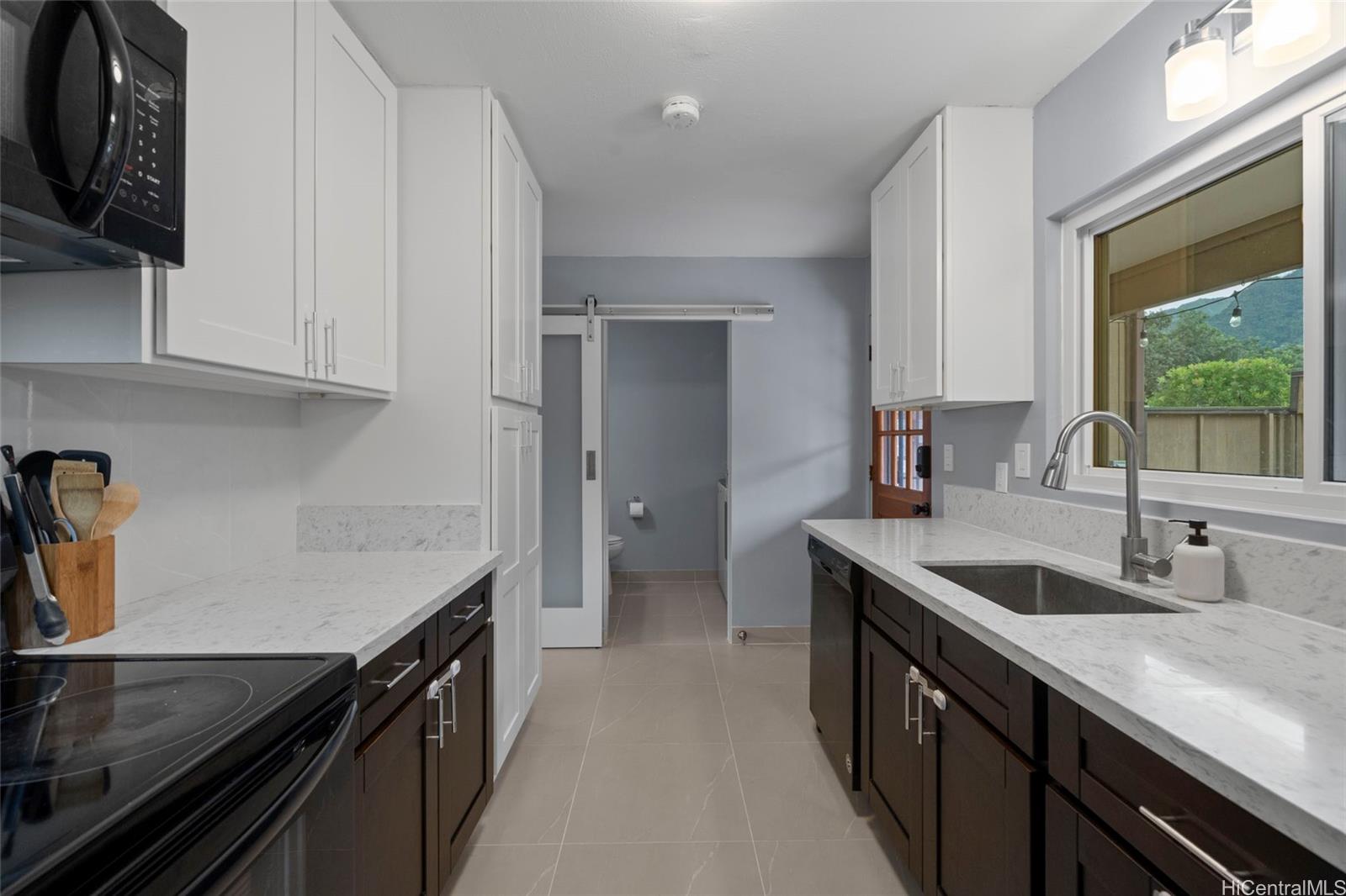 47-721 Hui Kelu Street townhouse # 7/706, Kaneohe, Hawaii - photo 6 of 25