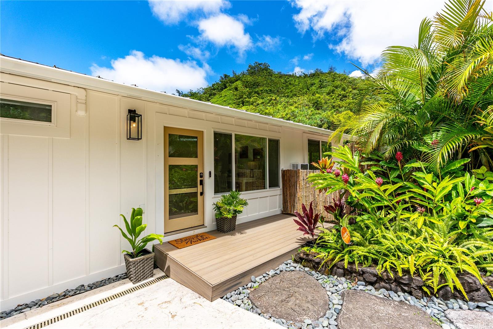 47-722  Ahuimanu Loop Temple Valley, Kaneohe home - photo 22 of 25