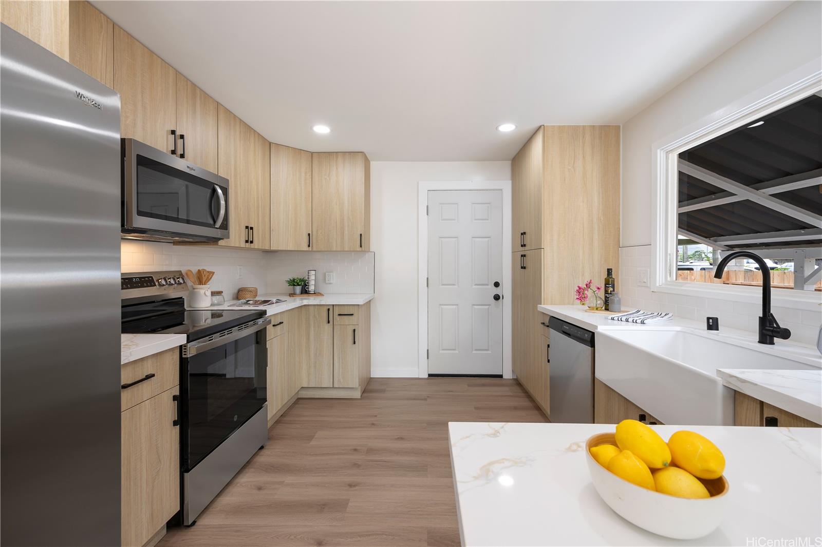 47-733  Kamehameha Hwy Kaalaea, Kaneohe home - photo 3 of 15