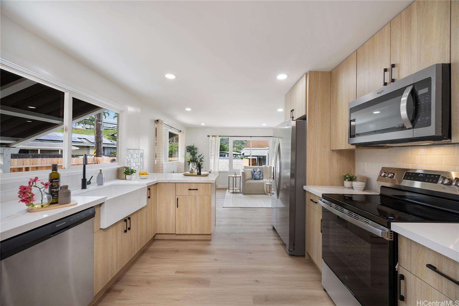 47-733  Kamehameha Hwy Kaalaea, Kaneohe home - photo 4 of 15