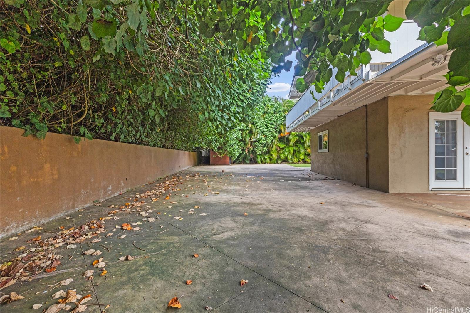 47-754  Kamehameha Hwy Kaalaea, Kaneohe home - photo 5 of 25