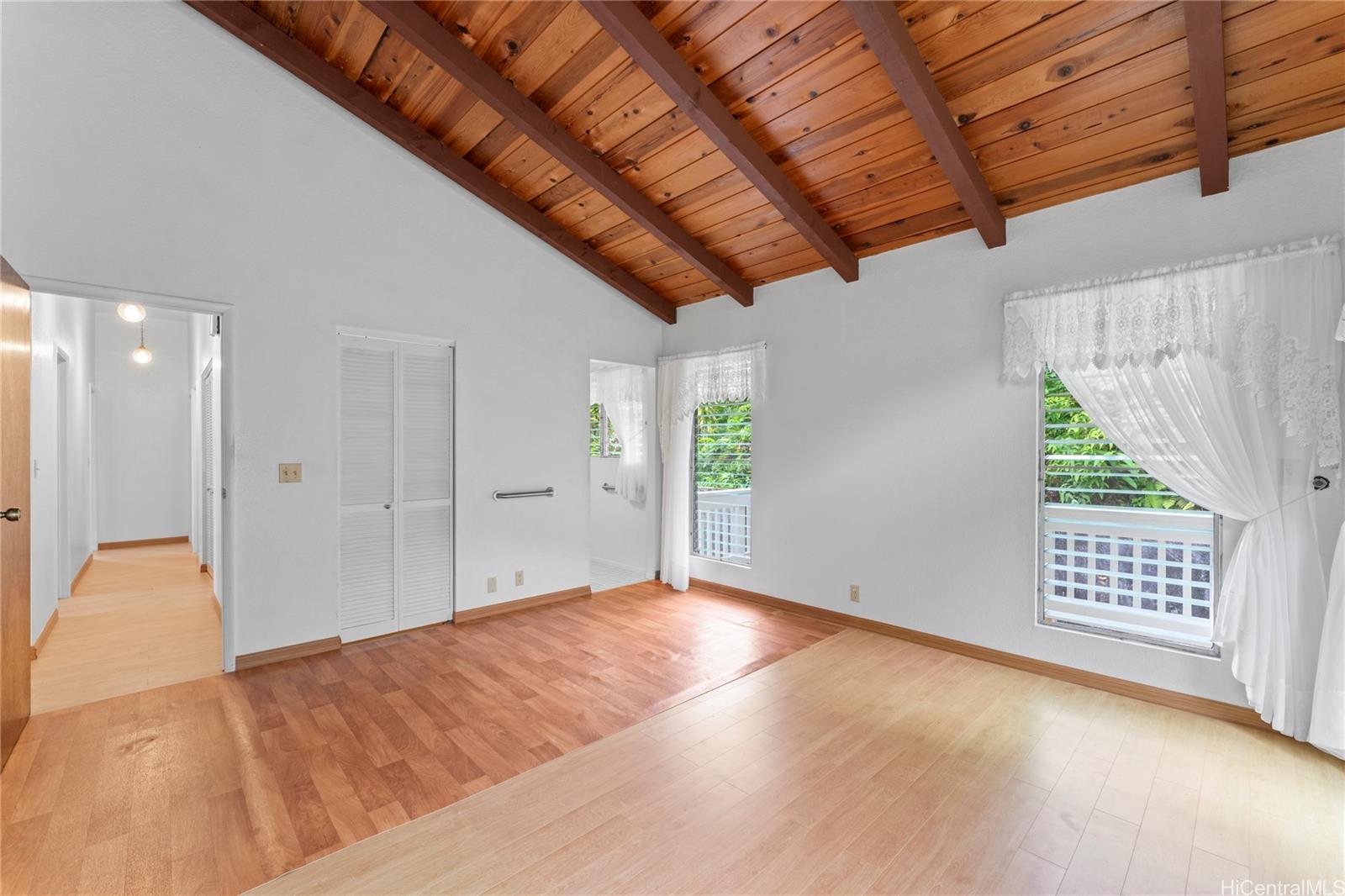 47-800  Ahuimanu Road Ahuimanu Area, Kaneohe home - photo 16 of 25