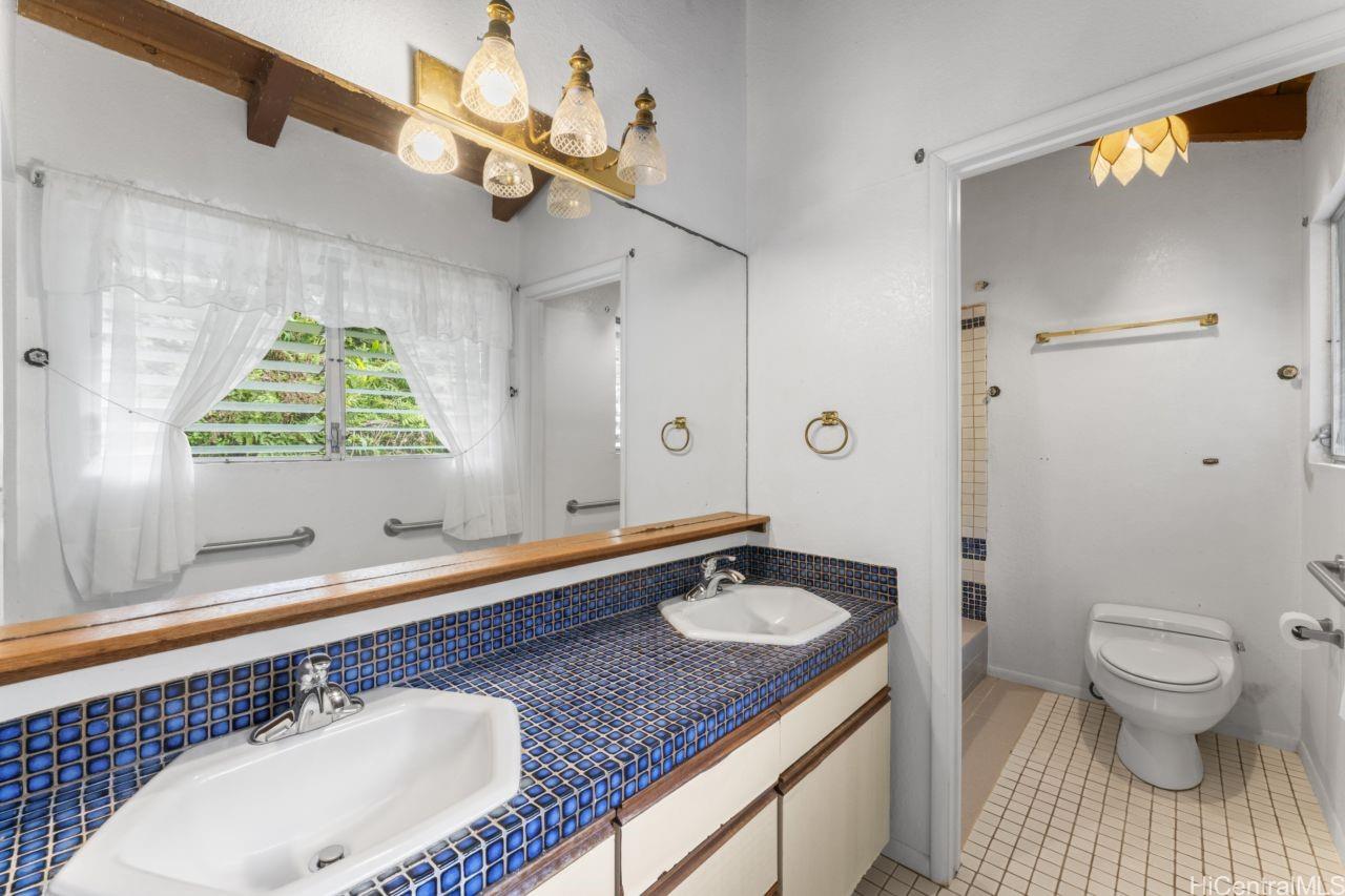 47-800  Ahuimanu Road Ahuimanu Area, Kaneohe home - photo 17 of 25