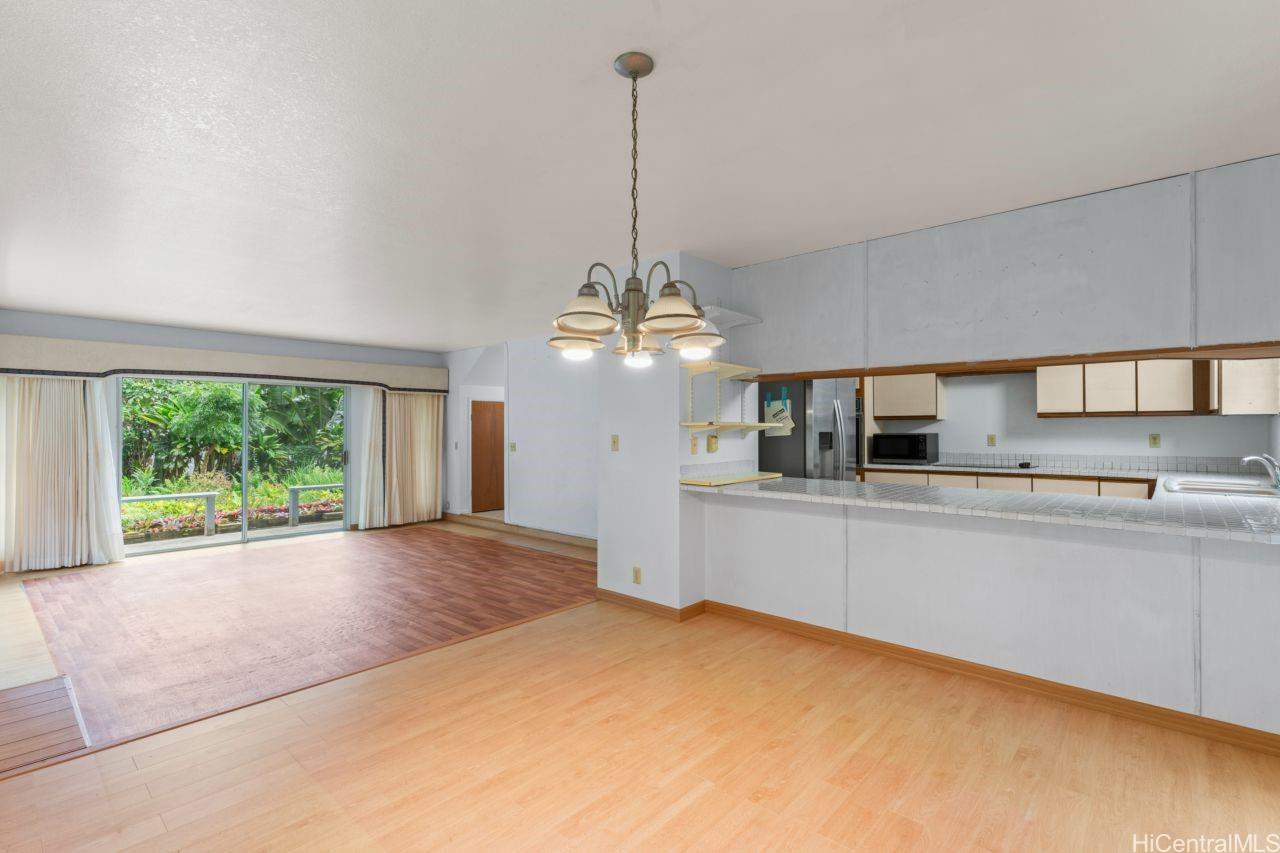 47-800  Ahuimanu Road Ahuimanu Area, Kaneohe home - photo 5 of 25